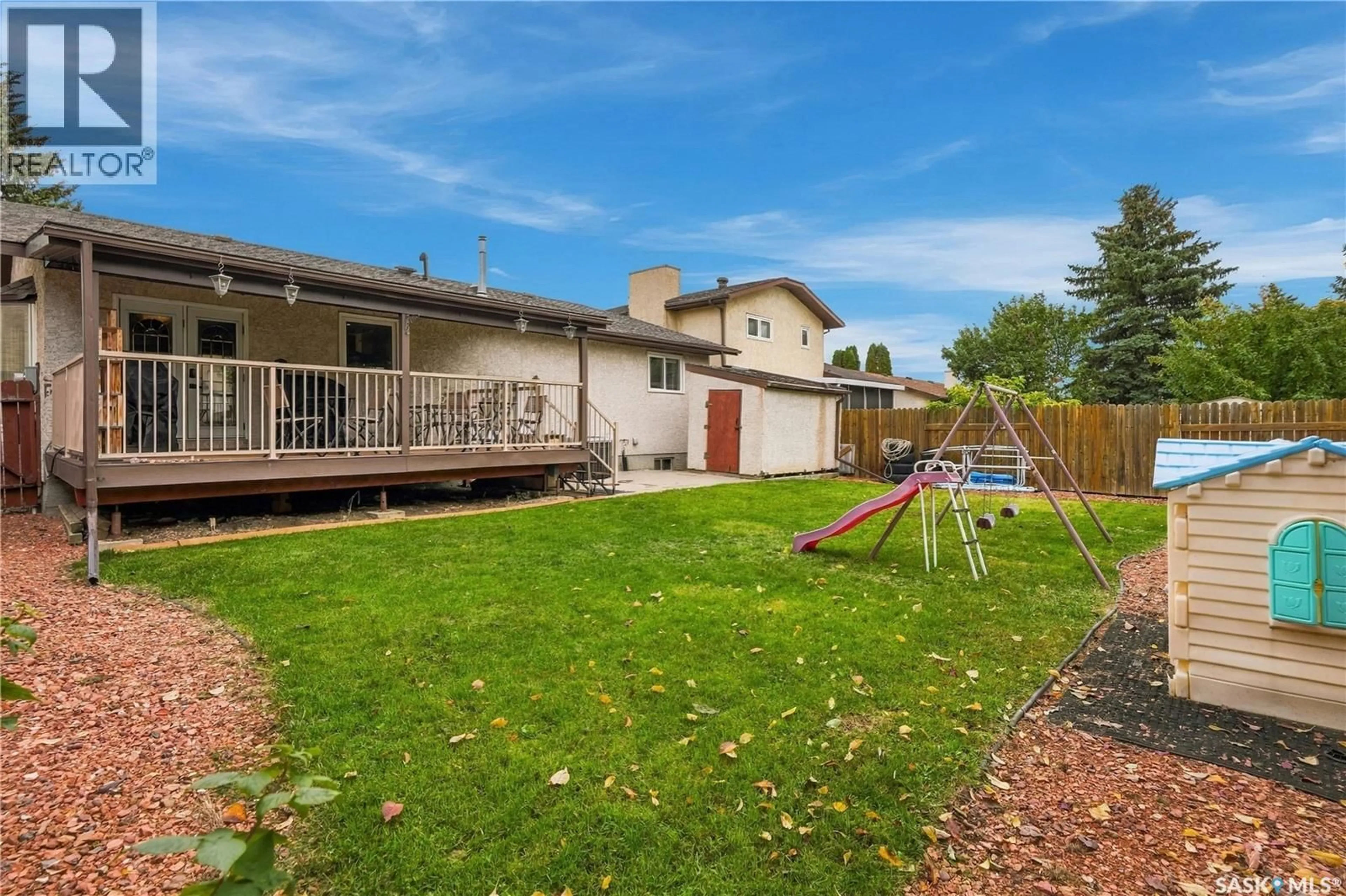 Patio, unknown for 6546 RUSH PLACE, Regina Saskatchewan S4X3J1
