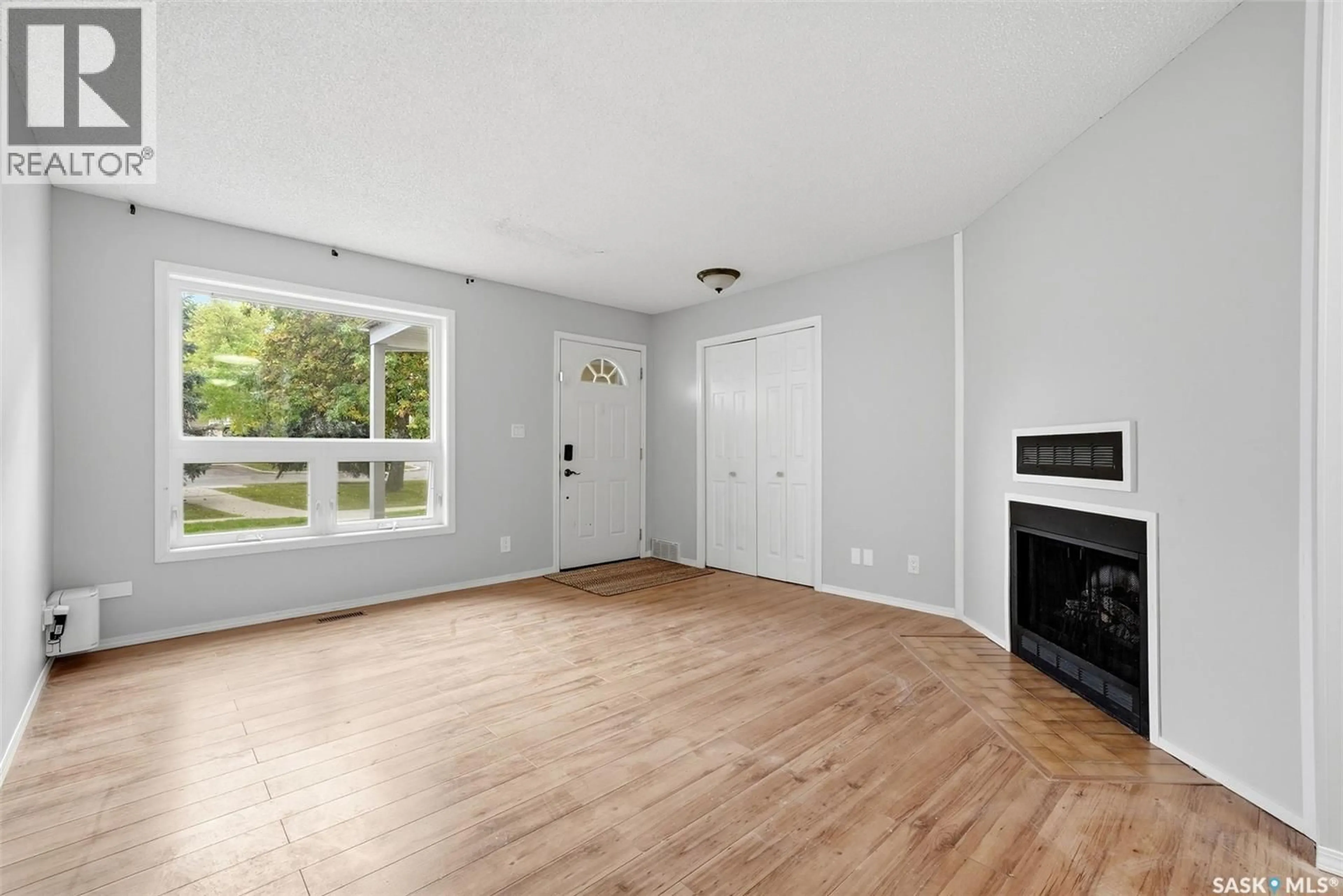 A pic of a room for 104 CEDAR MEADOW DRIVE, Regina Saskatchewan S4X3J6