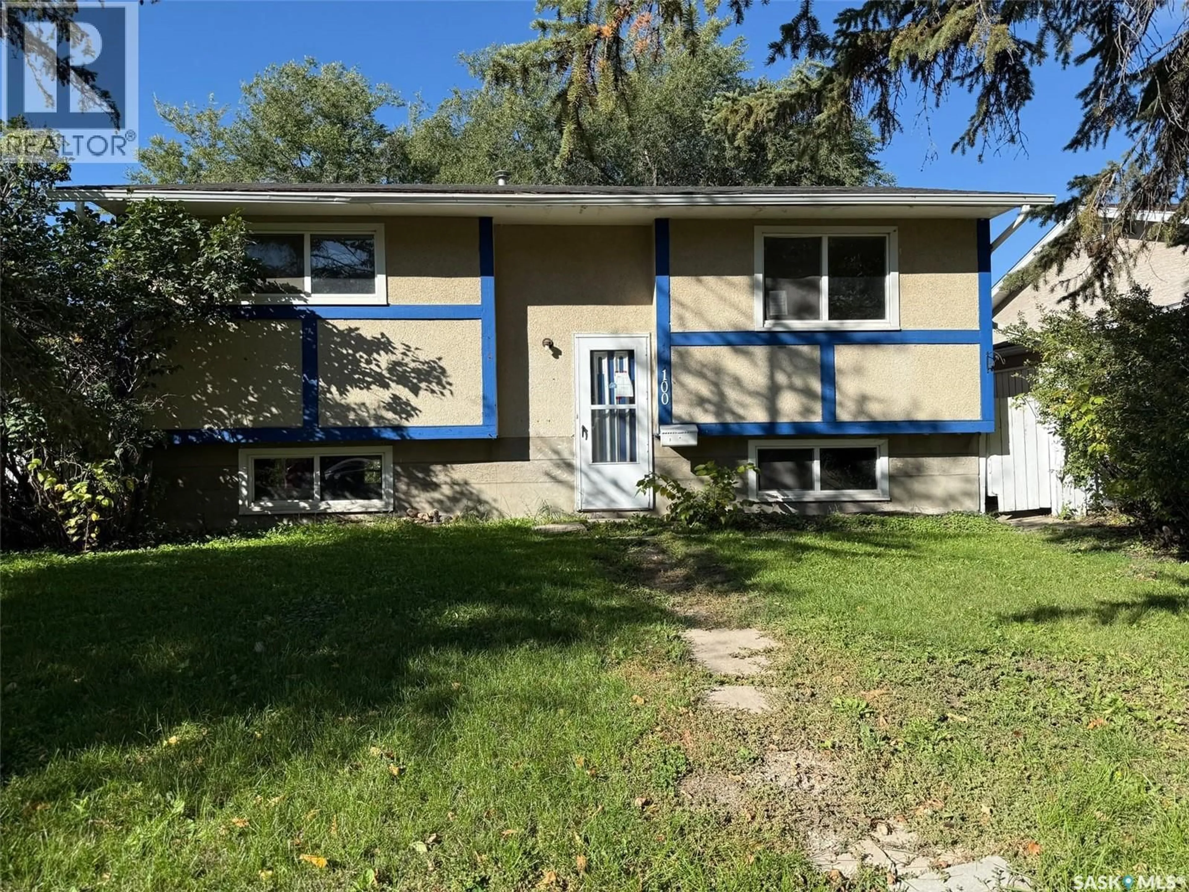 Home with vinyl exterior material, street for 100 MARSHALL CRESCENT, Regina Saskatchewan S4R4Y9