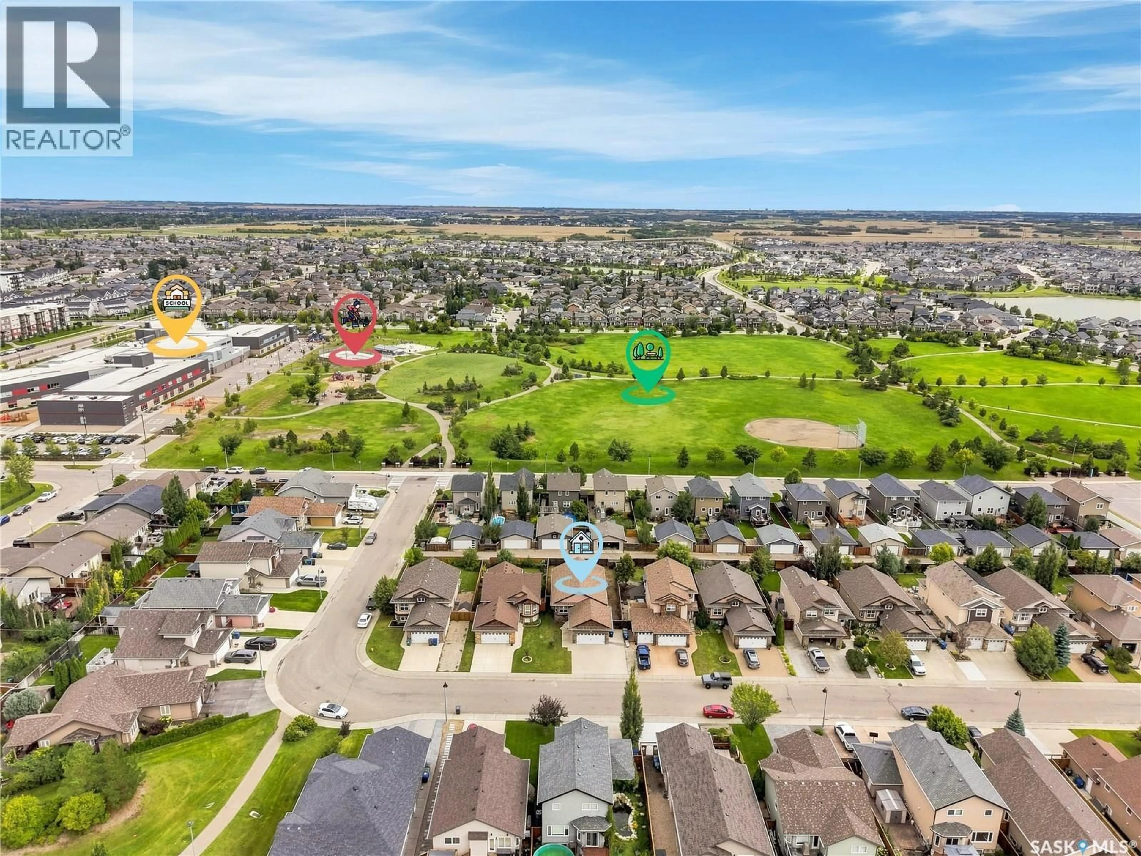 A pic from outside/outdoor area/front of a property/back of a property/a pic from drone, unknown for 139 BRAINERD CRESCENT, Saskatoon Saskatchewan S7T0A9