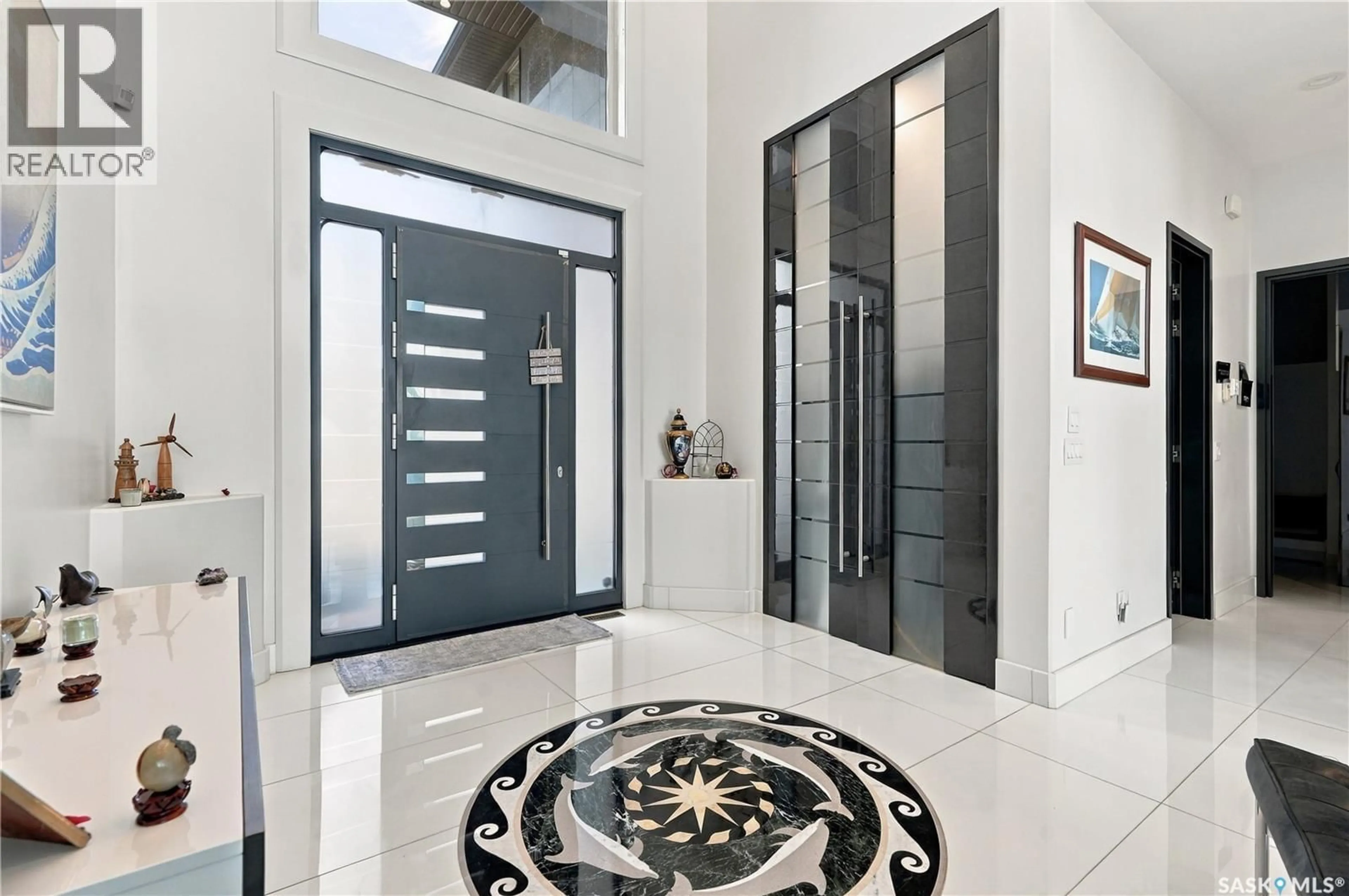 Indoor foyer for 515 POHORECKY LANE, Saskatoon Saskatchewan S7W0L2