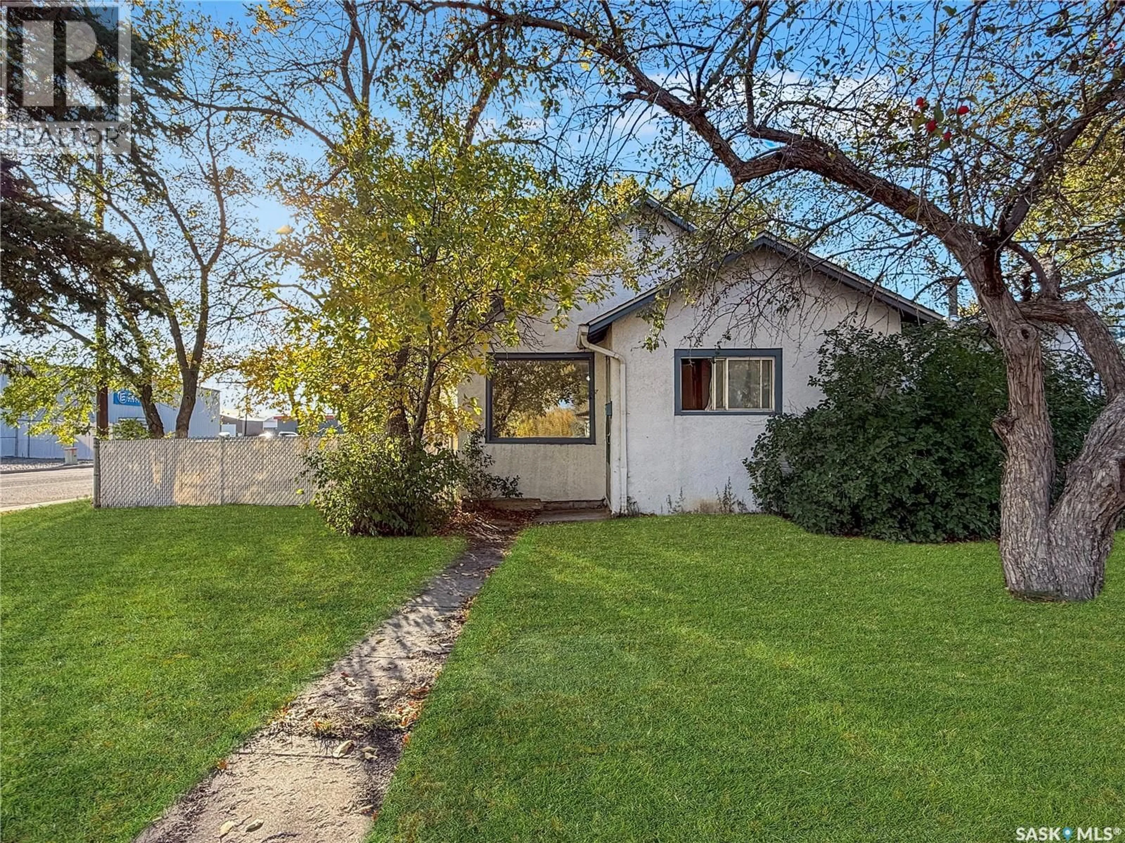 Shed for 206 6TH AVENUE, Swift Current Saskatchewan S9H0X8