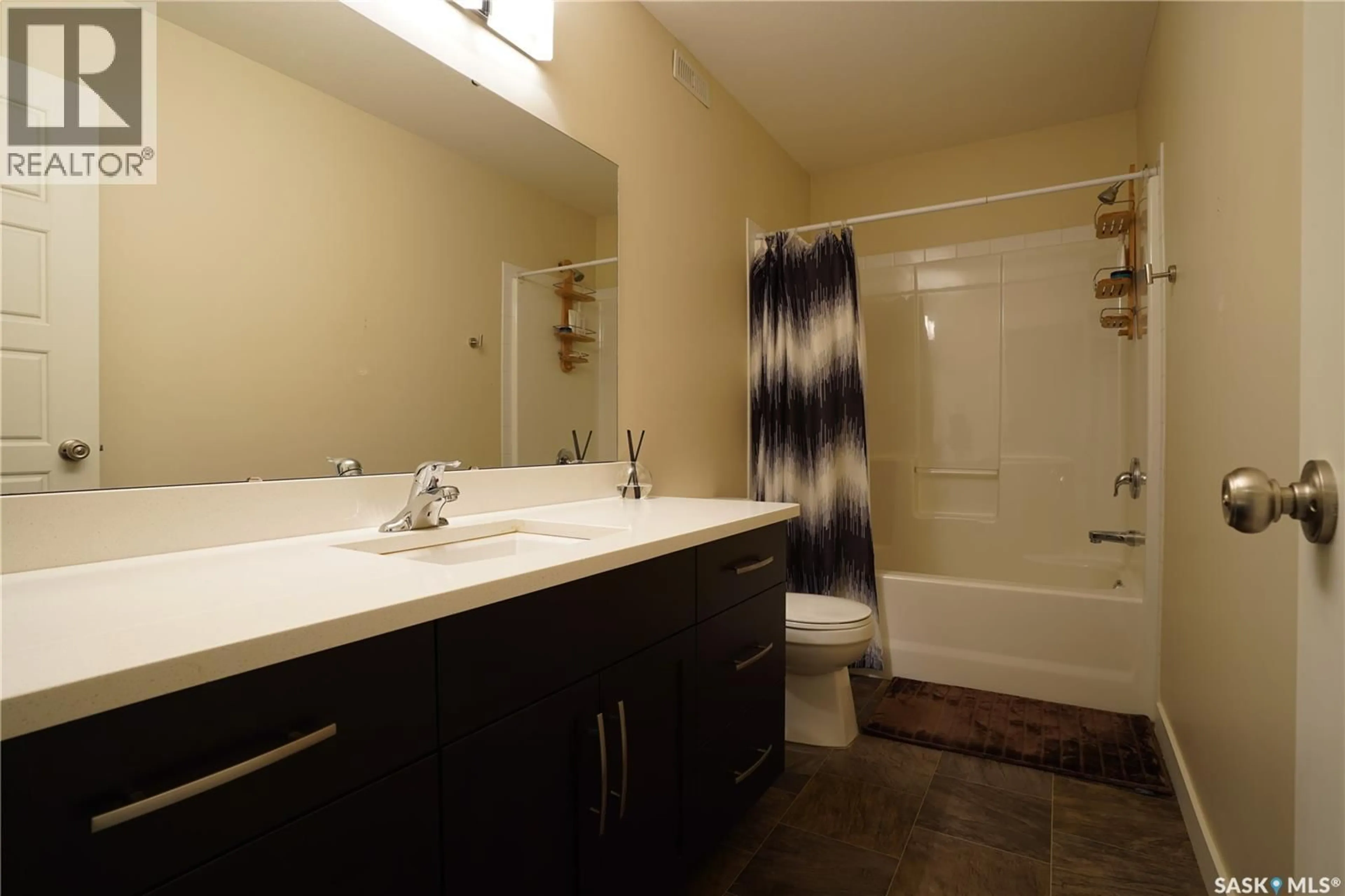 Standard bathroom, ceramic/tile floor for 5101 TUTOR WAY, Regina Saskatchewan S4W0H4