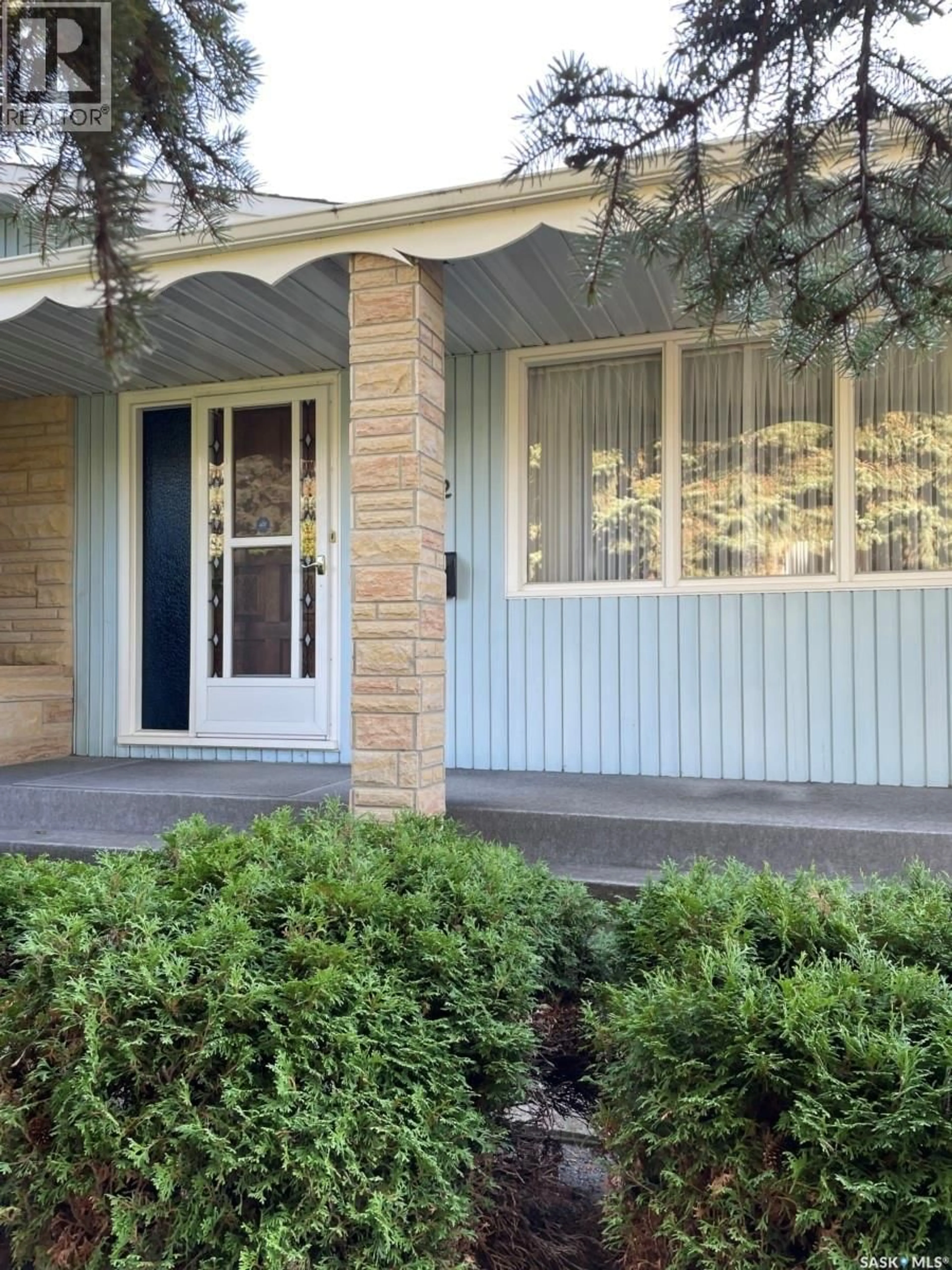 Home with vinyl exterior material, street for 112 DEBORAH CRESCENT, Saskatoon Saskatchewan S7J2W8