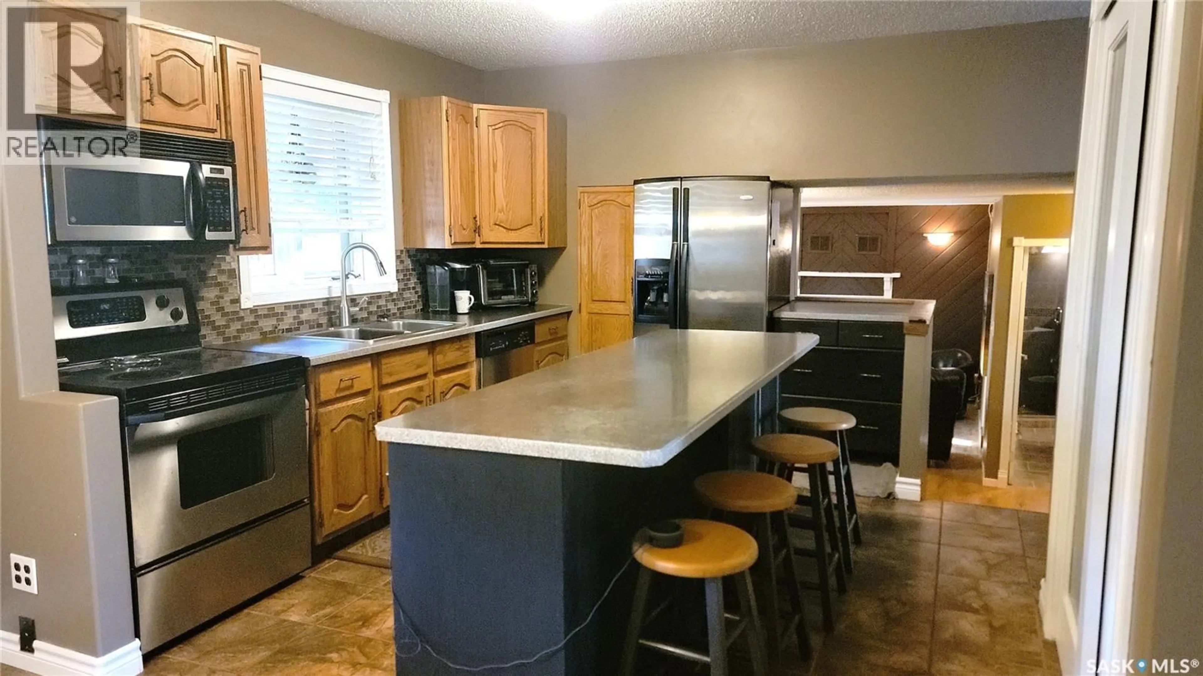 Open concept kitchen, unknown for 191 NEATBY PLACE, Saskatoon Saskatchewan S7M4W8