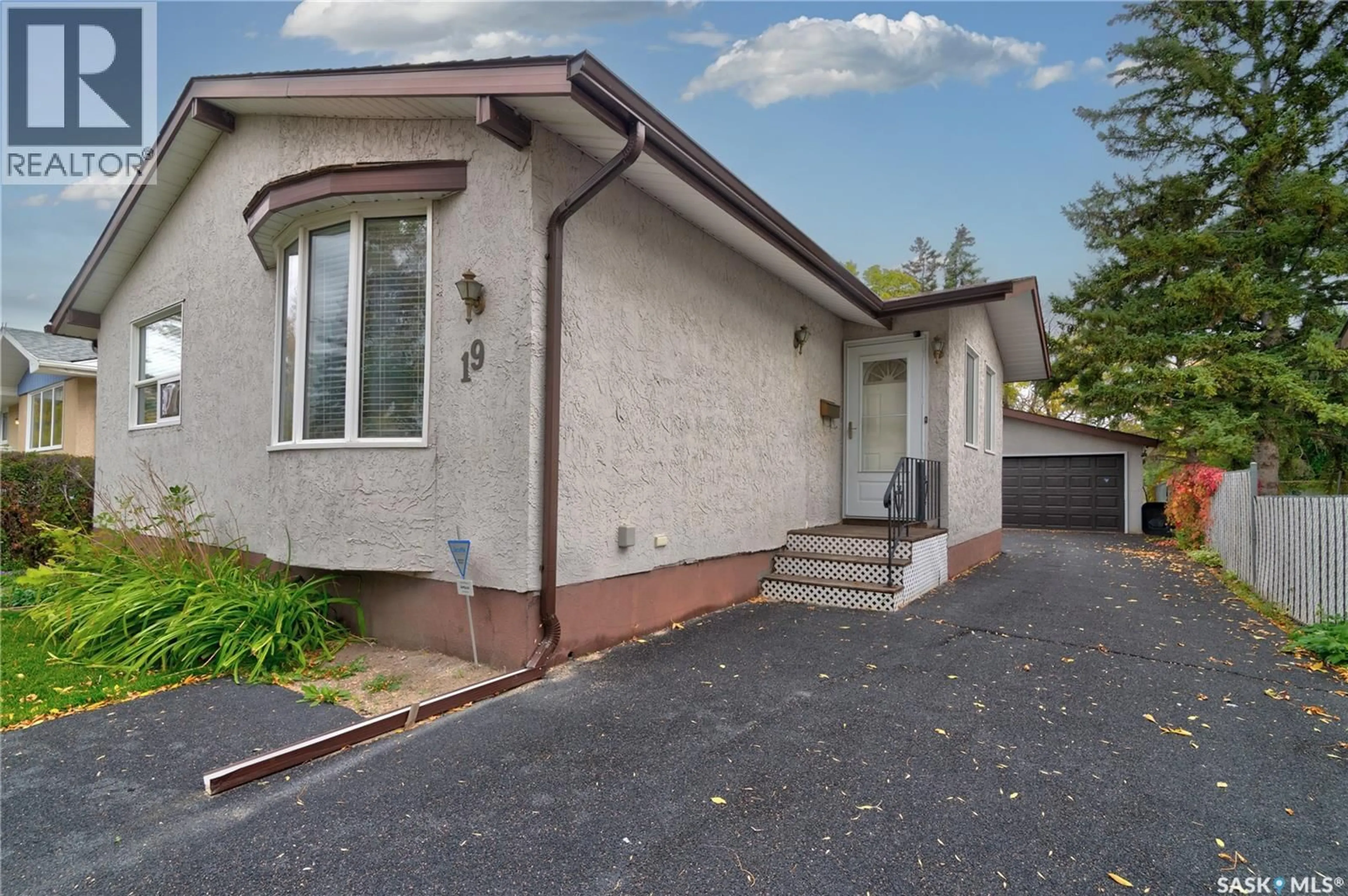 Unknown for 19 CAVENDISH STREET, Regina Saskatchewan S4N1P1