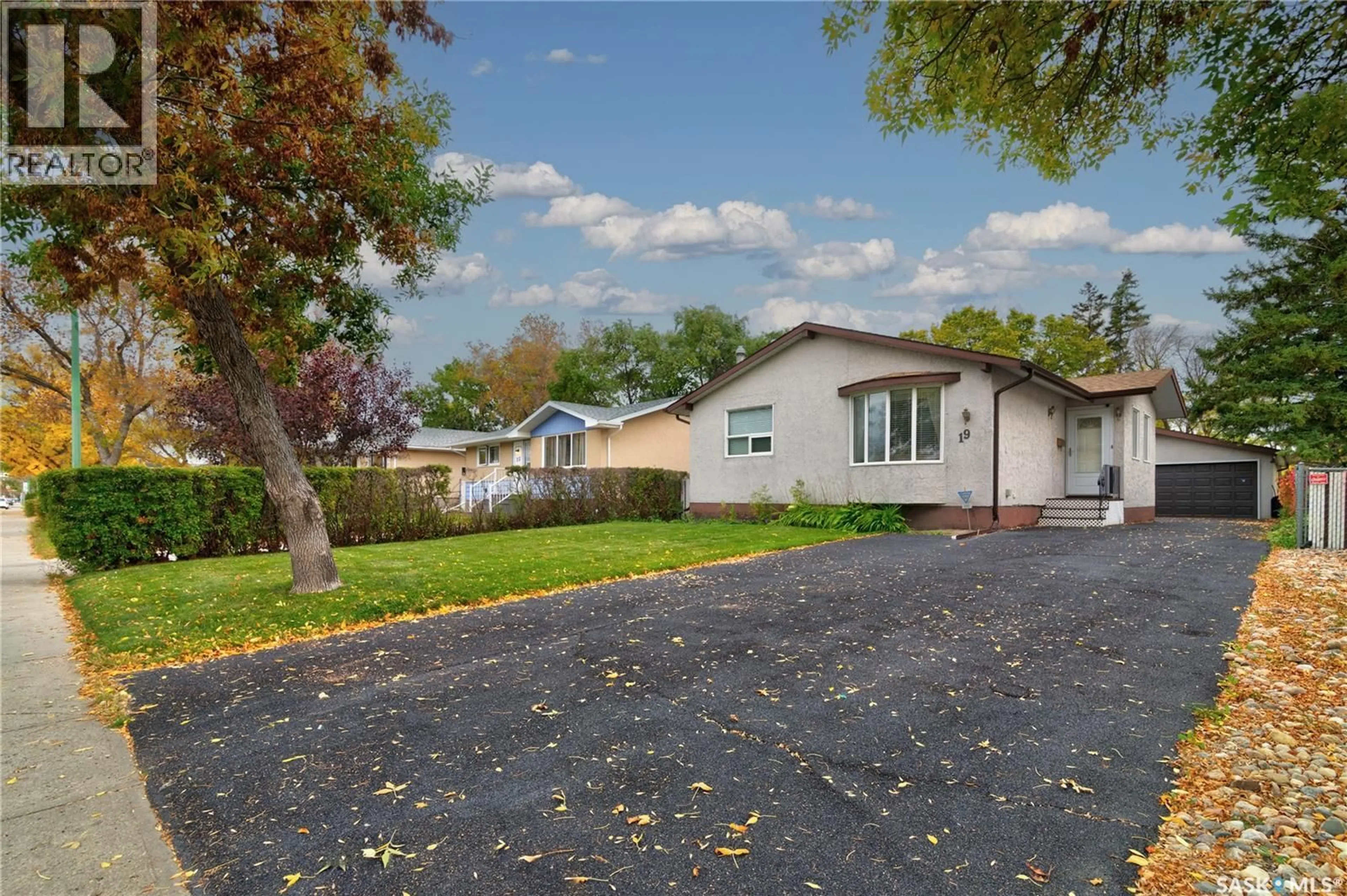 Home with vinyl exterior material, street for 19 CAVENDISH STREET, Regina Saskatchewan S4N1P1