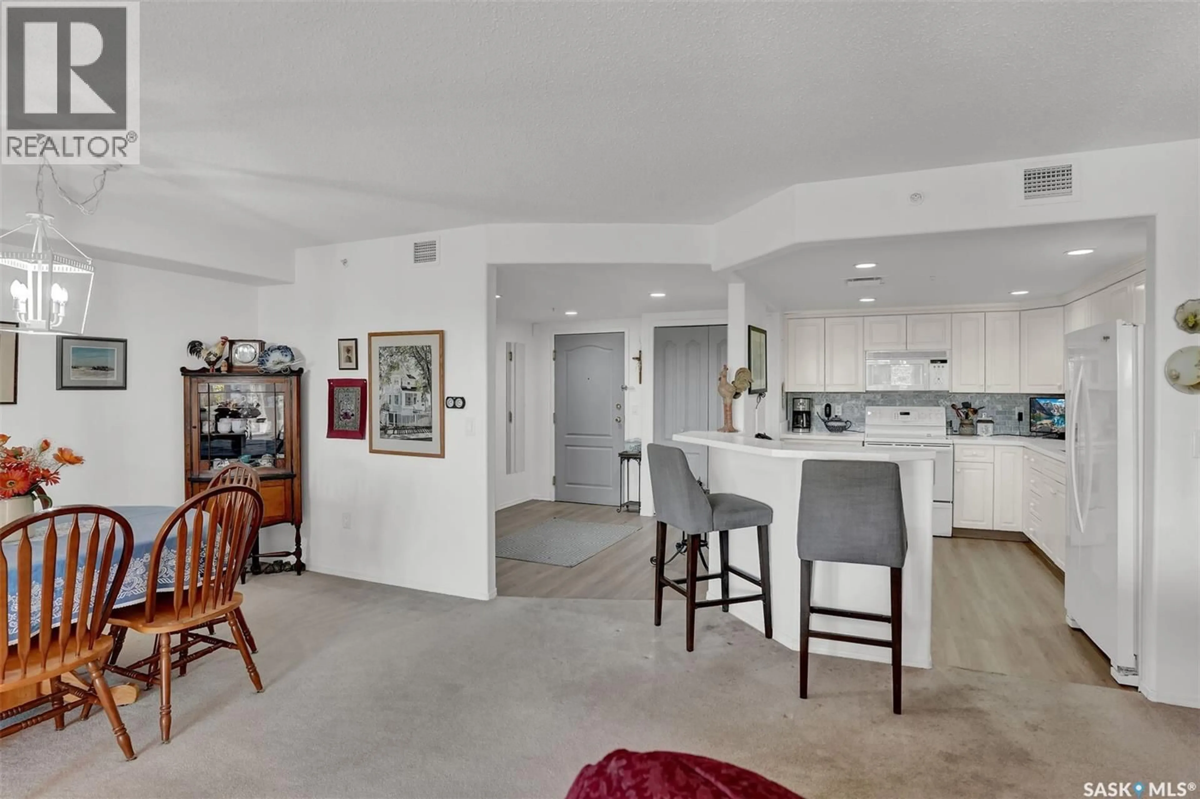 Open concept kitchen, unknown for 3631 - 450 ALBERT STREET, Regina Saskatchewan S4S3P4