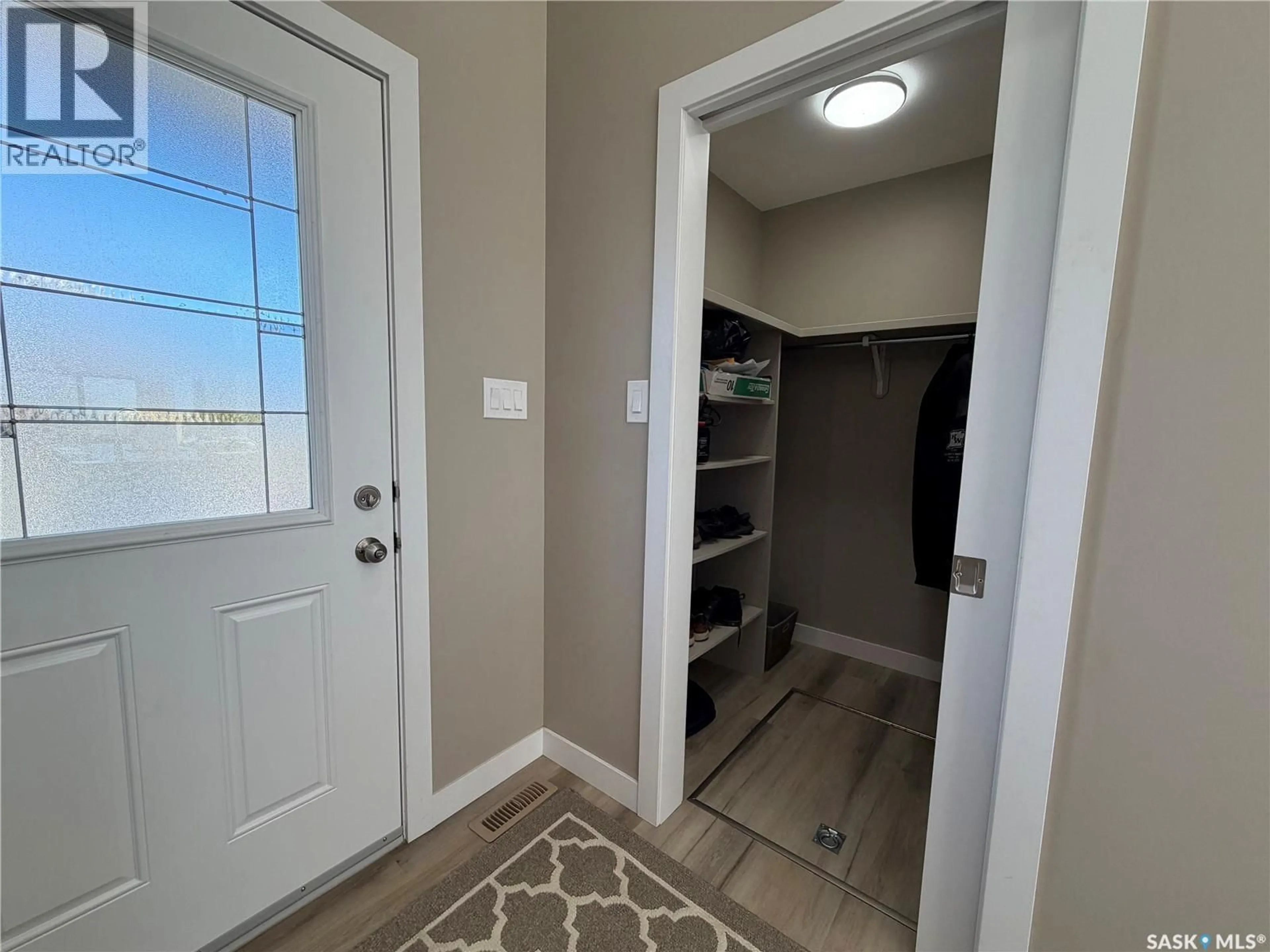 Indoor entryway for 1119 BIRCHWOOD AVENUE, Good Spirit Lake Saskatchewan S0A0L0
