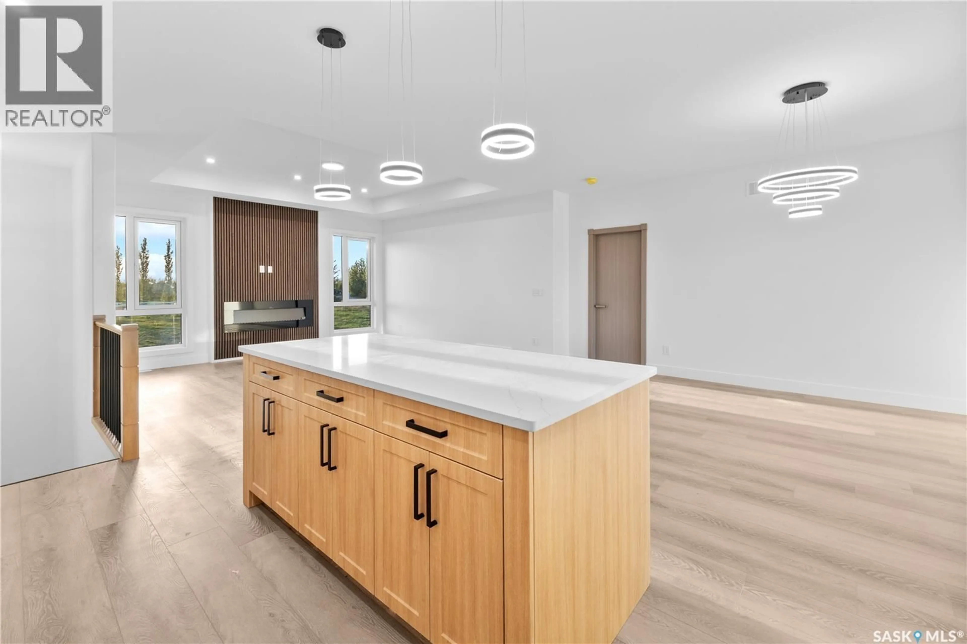 Open concept kitchen, unknown for 12 ELKWOOD COVE, Dundurn Rm No. 314 Saskatchewan S7C0C5