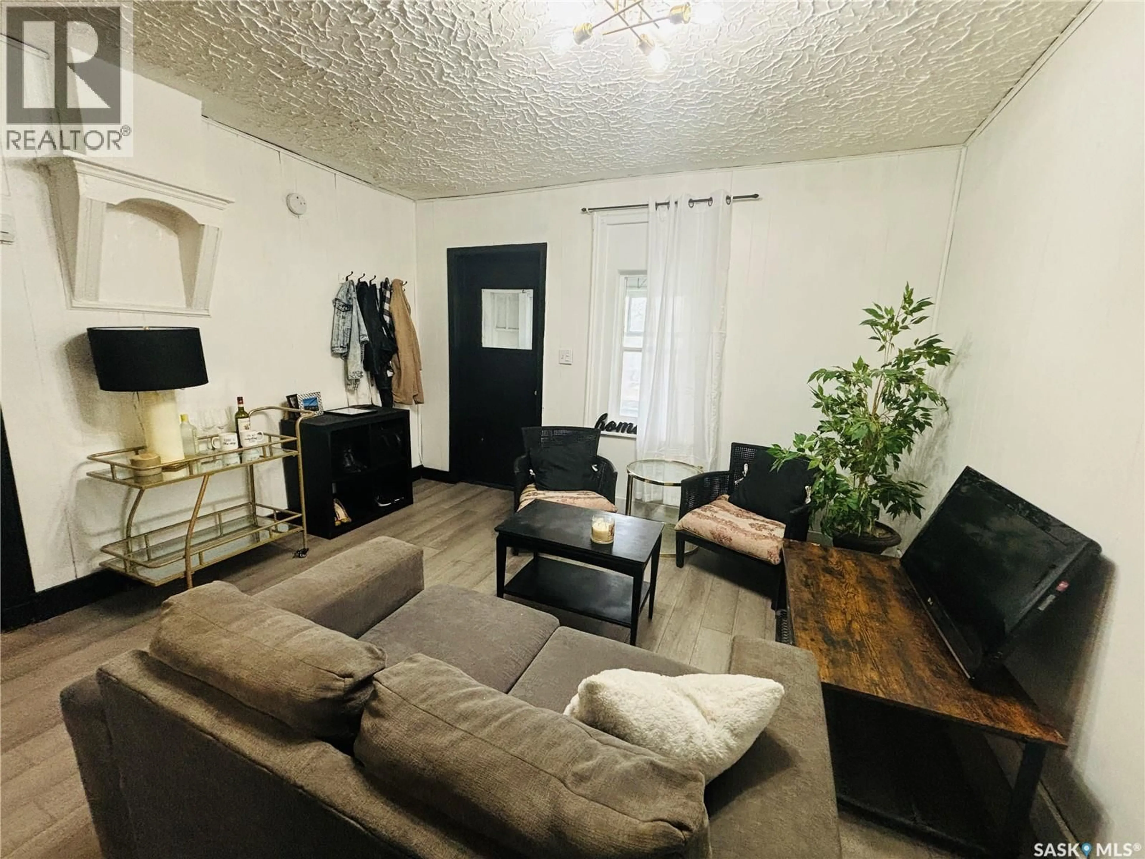 Living room with furniture, unknown for 1235 12TH AVENUE, Regina Saskatchewan S4P0L2