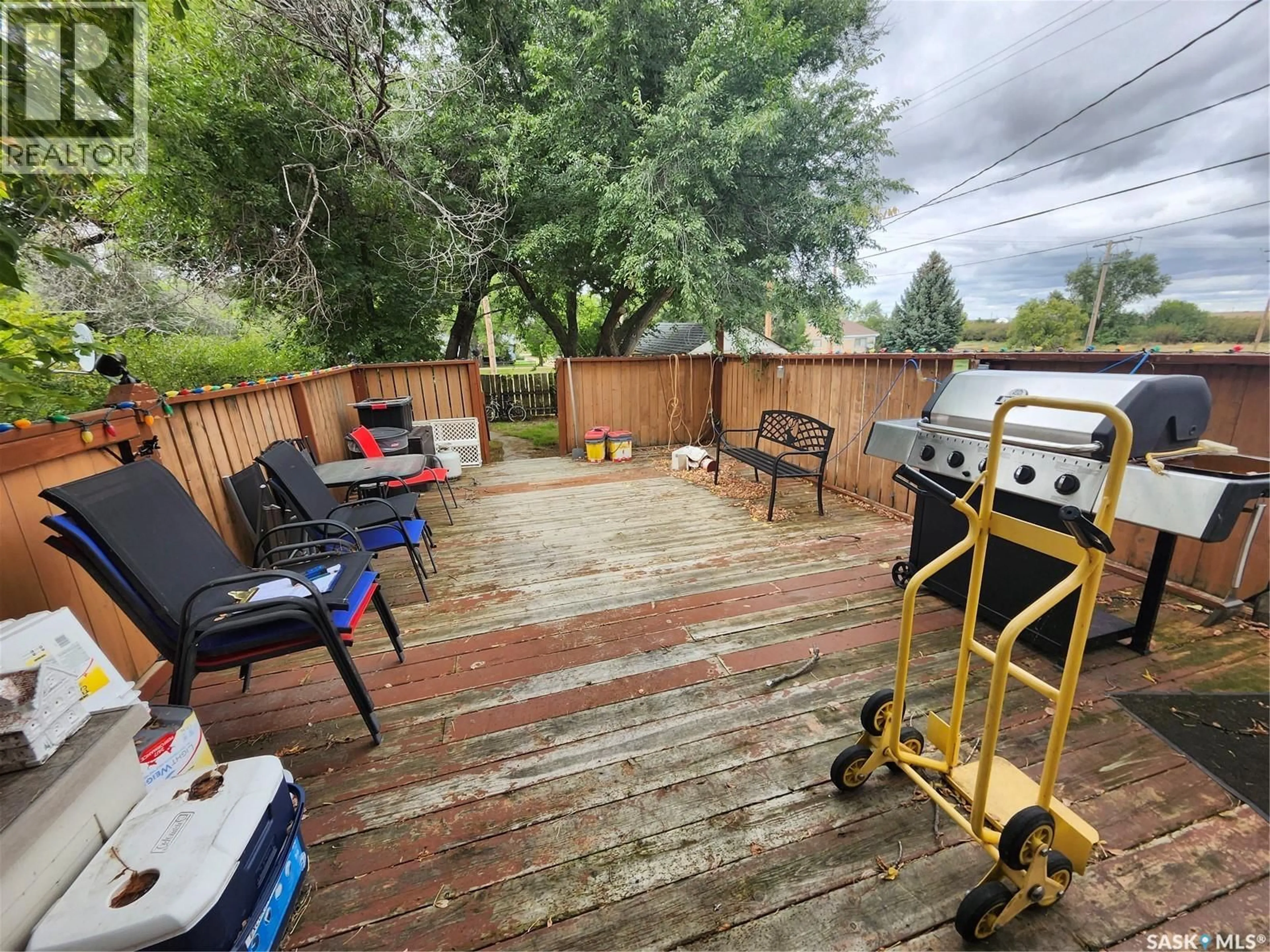 Patio, water/lake/river/ocean view for 115 HALYARD STREET, Pennant Saskatchewan S0N1X0