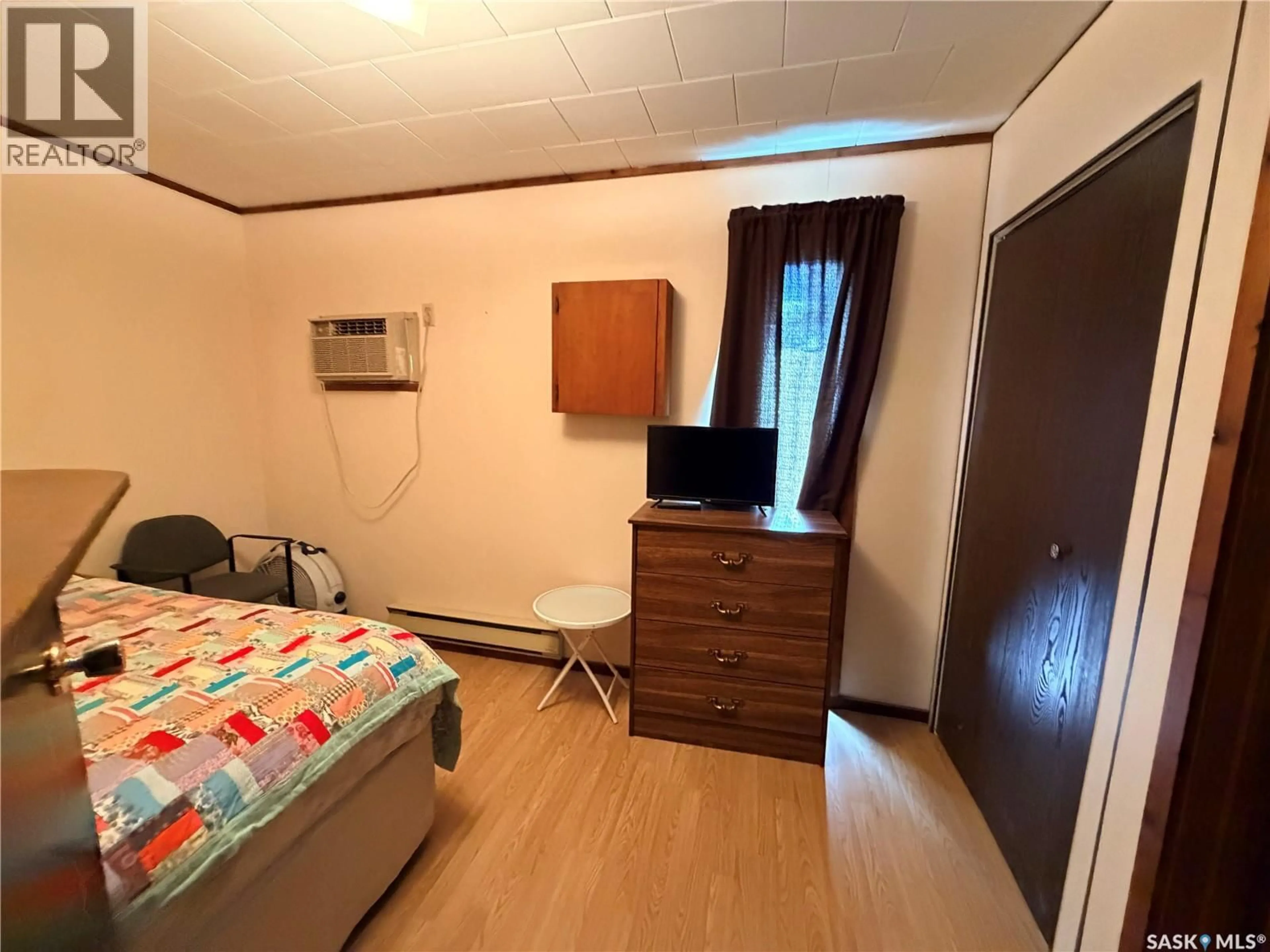 A pic of a room for 225 5TH AVENUE, Assiniboia Saskatchewan S0H0B0