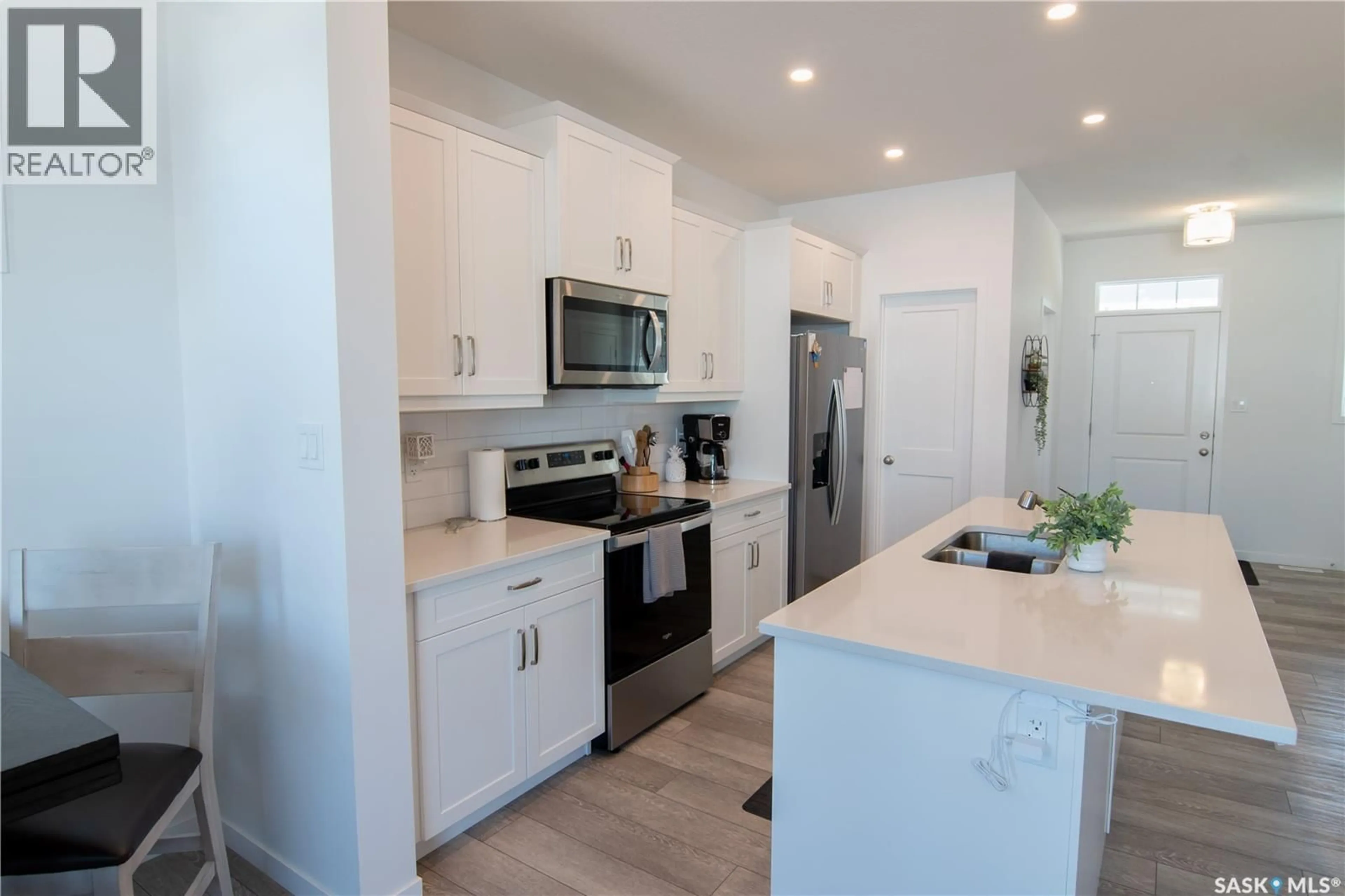 Open concept kitchen, unknown for E - 5148 BUCKINGHAM DRIVE, Regina Saskatchewan S4V3W2