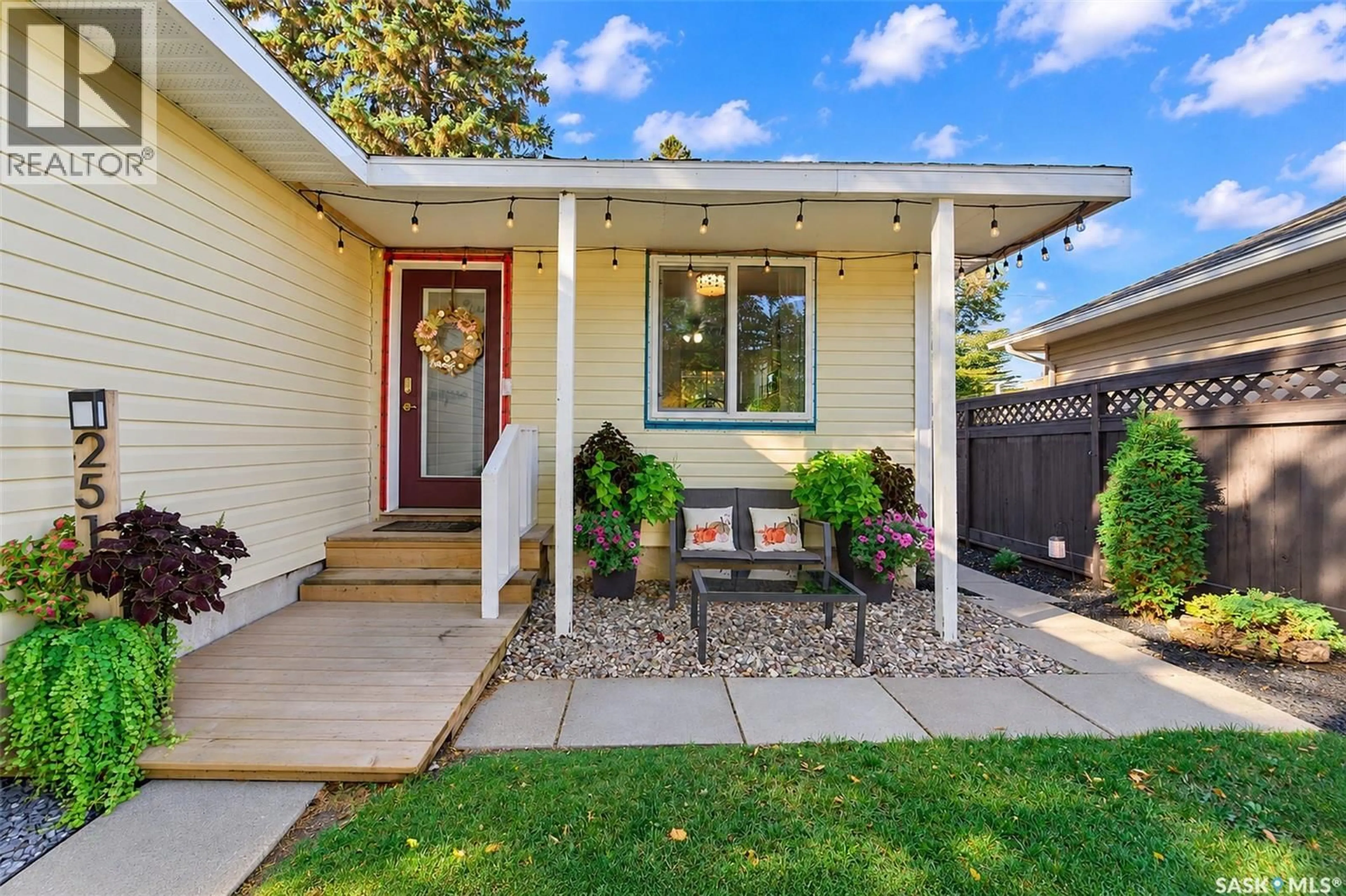 Home with vinyl exterior material, street for S - 2510 WIGGINS AVENUE, Saskatoon Saskatchewan S7J1X4