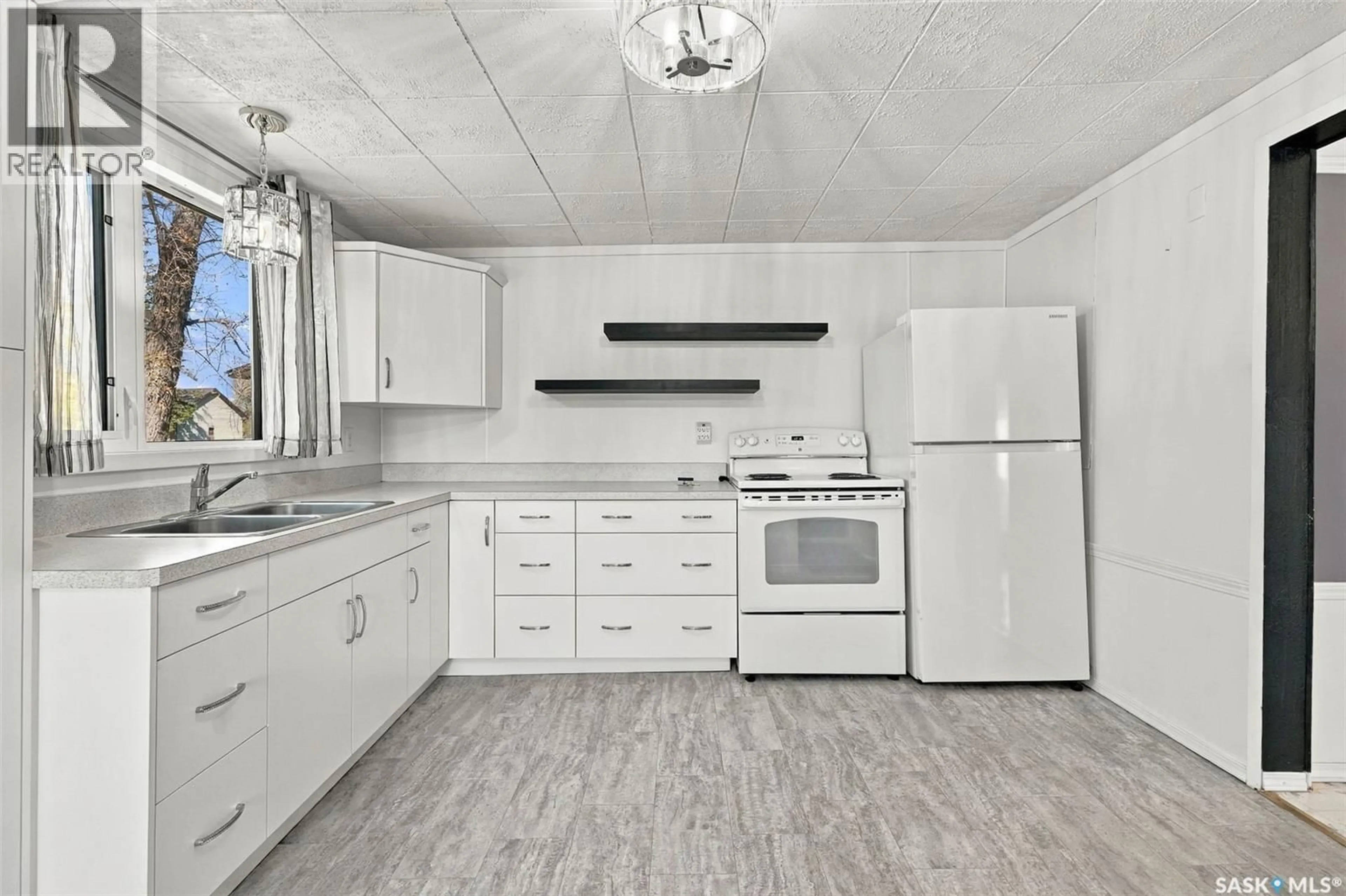 Standard kitchen, unknown for 308 2ND STREET, Leask Saskatchewan S0J1M0