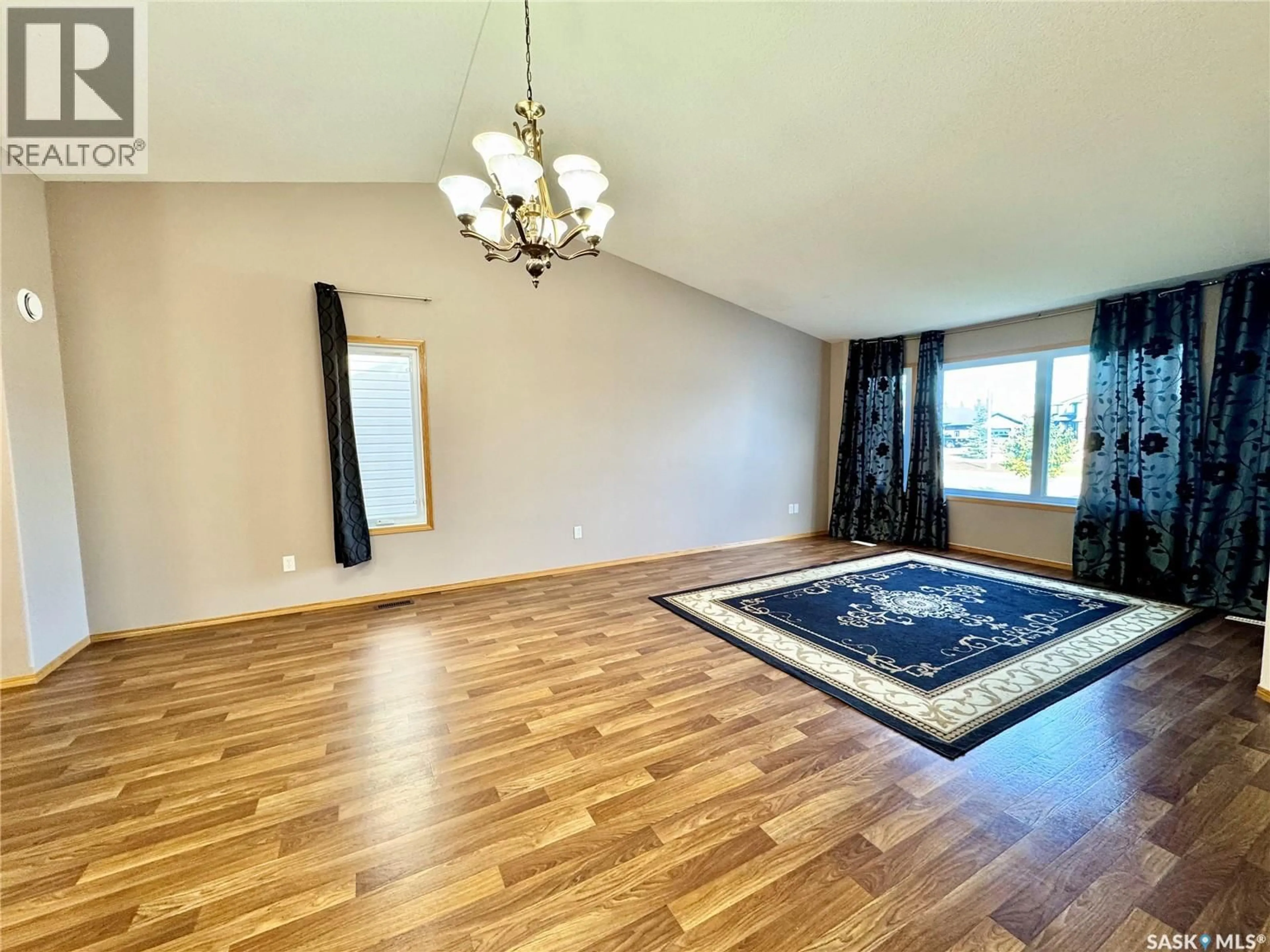 A pic of a room for 435 SOUTHWOOD DRIVE, Prince Albert Saskatchewan S6V8E5