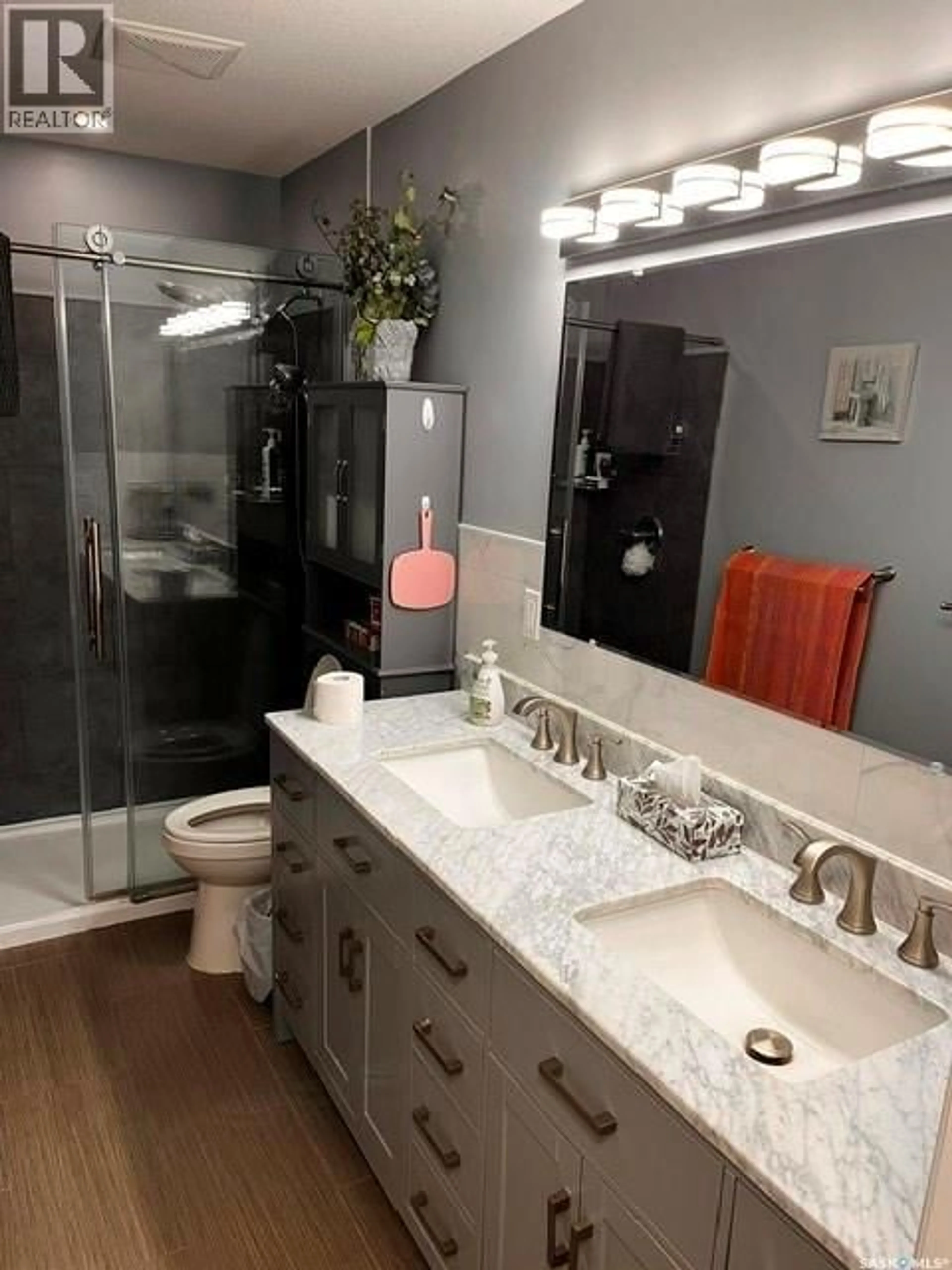 Contemporary bathroom, ceramic/tile floor for 216 2ND AVENUE, Wiseton Saskatchewan S0L3M0