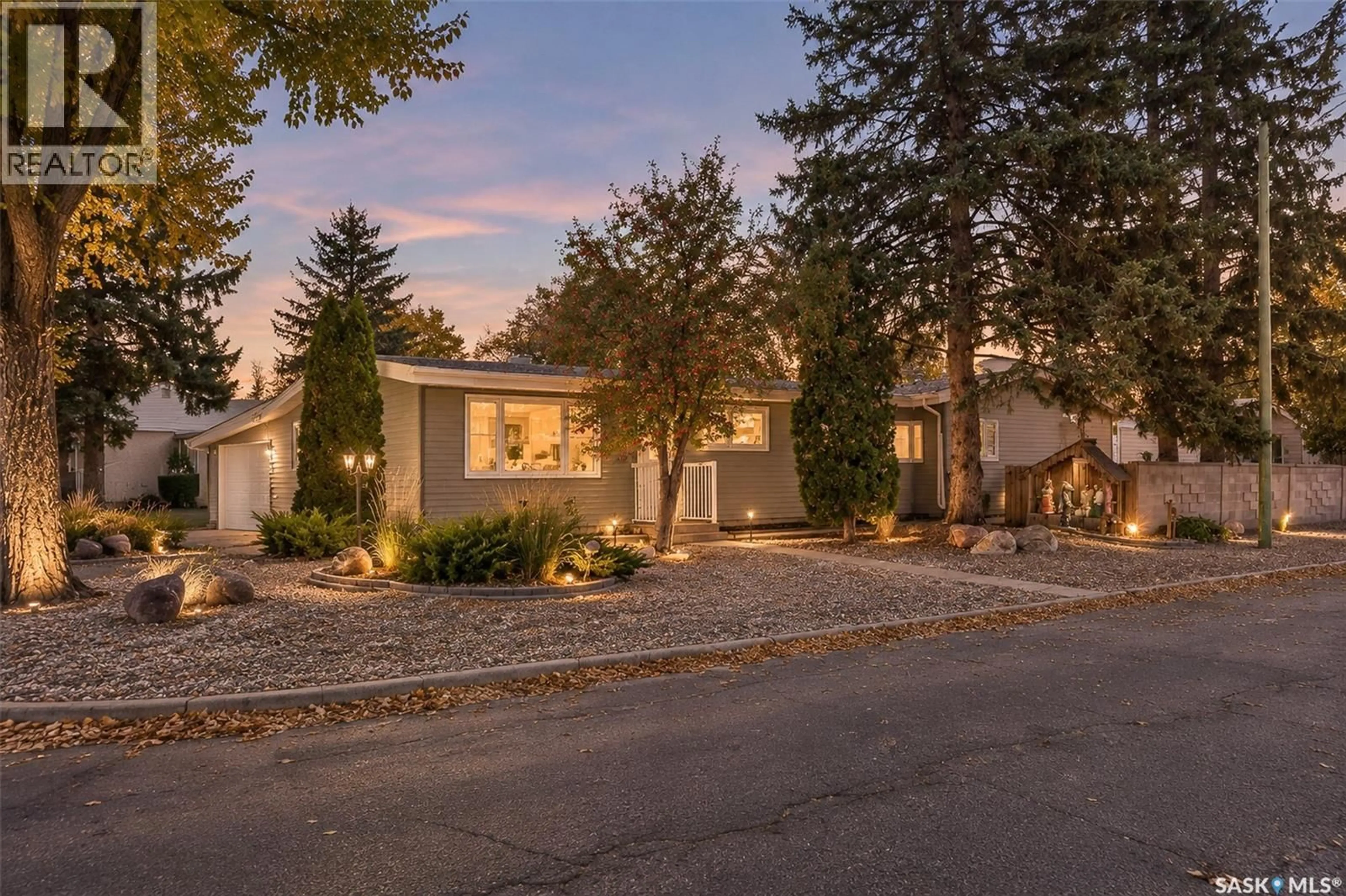 Unknown for 1245 BROWN STREET, Moose Jaw Saskatchewan S6H2Z8