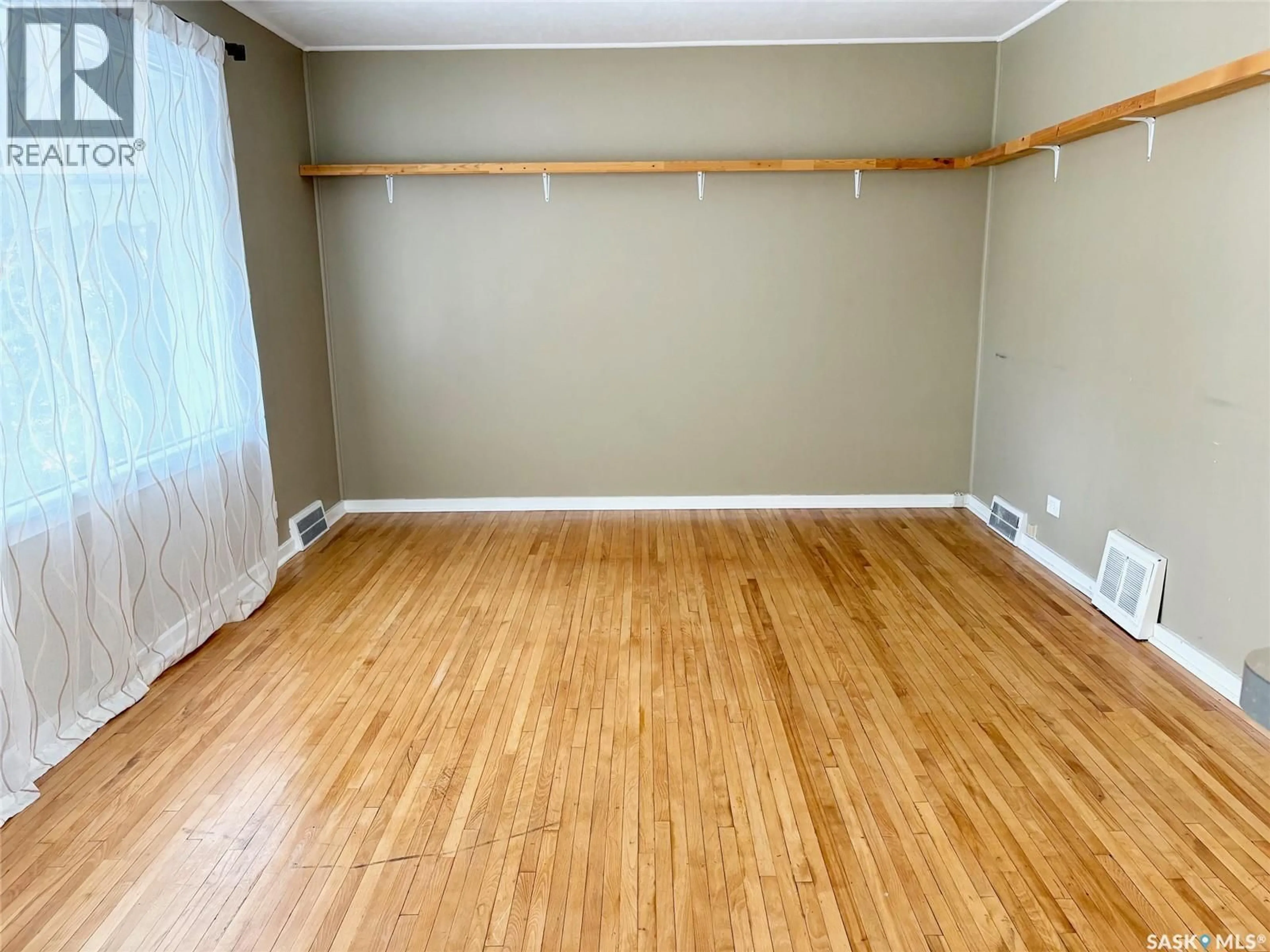A pic of a room for 113 LAURIER AVENUE, Yorkton Saskatchewan S3N1V1