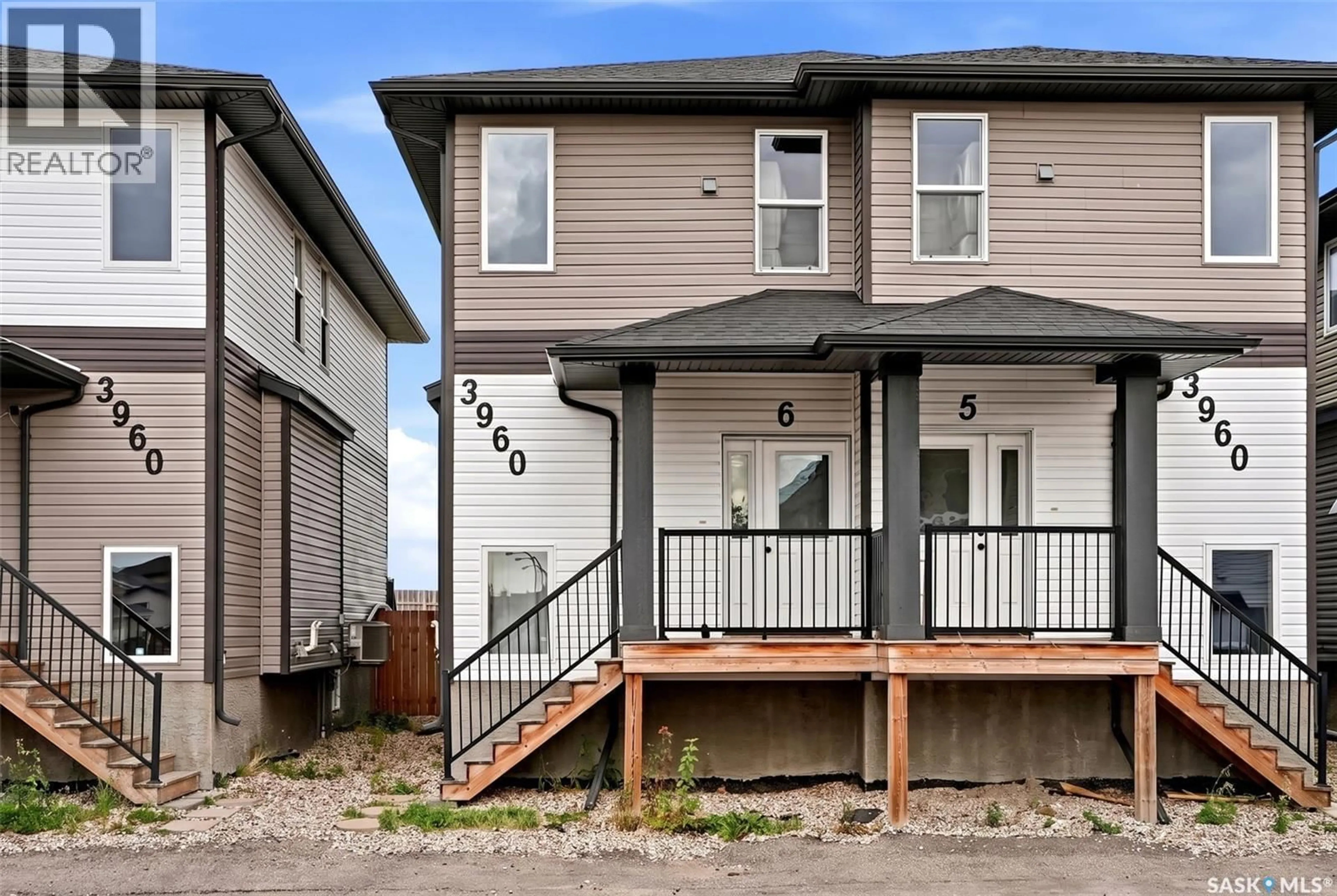 Home with vinyl exterior material, street for 6 - 3960 7TH AVENUE, Regina Saskatchewan S4N7L9