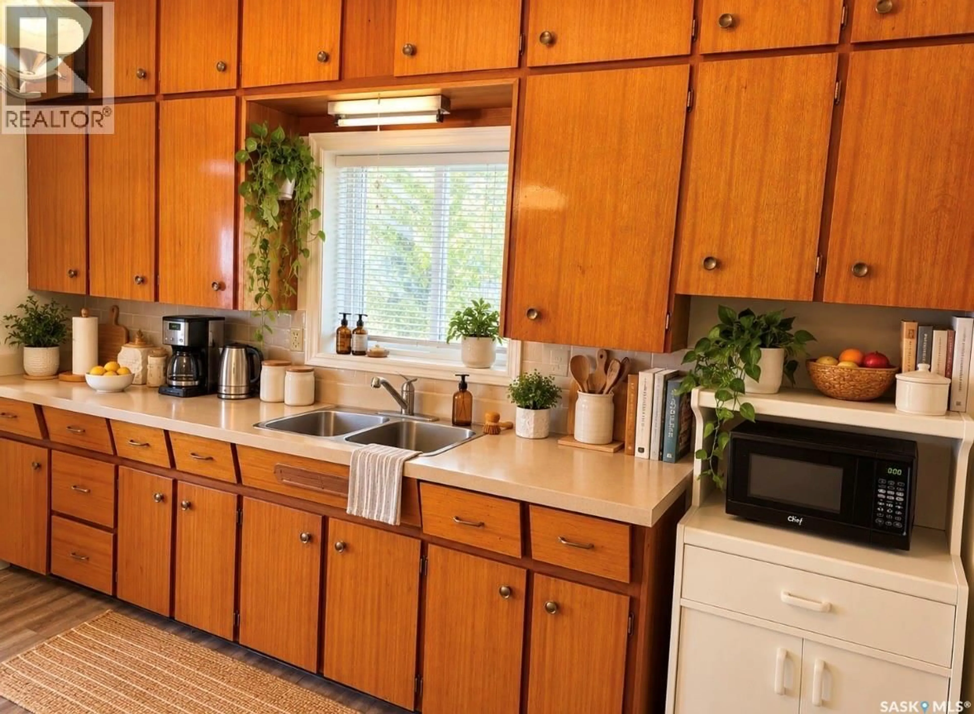 Standard kitchen, unknown for 406 SCOTT STREET, Muenster Saskatchewan S0K2Y0