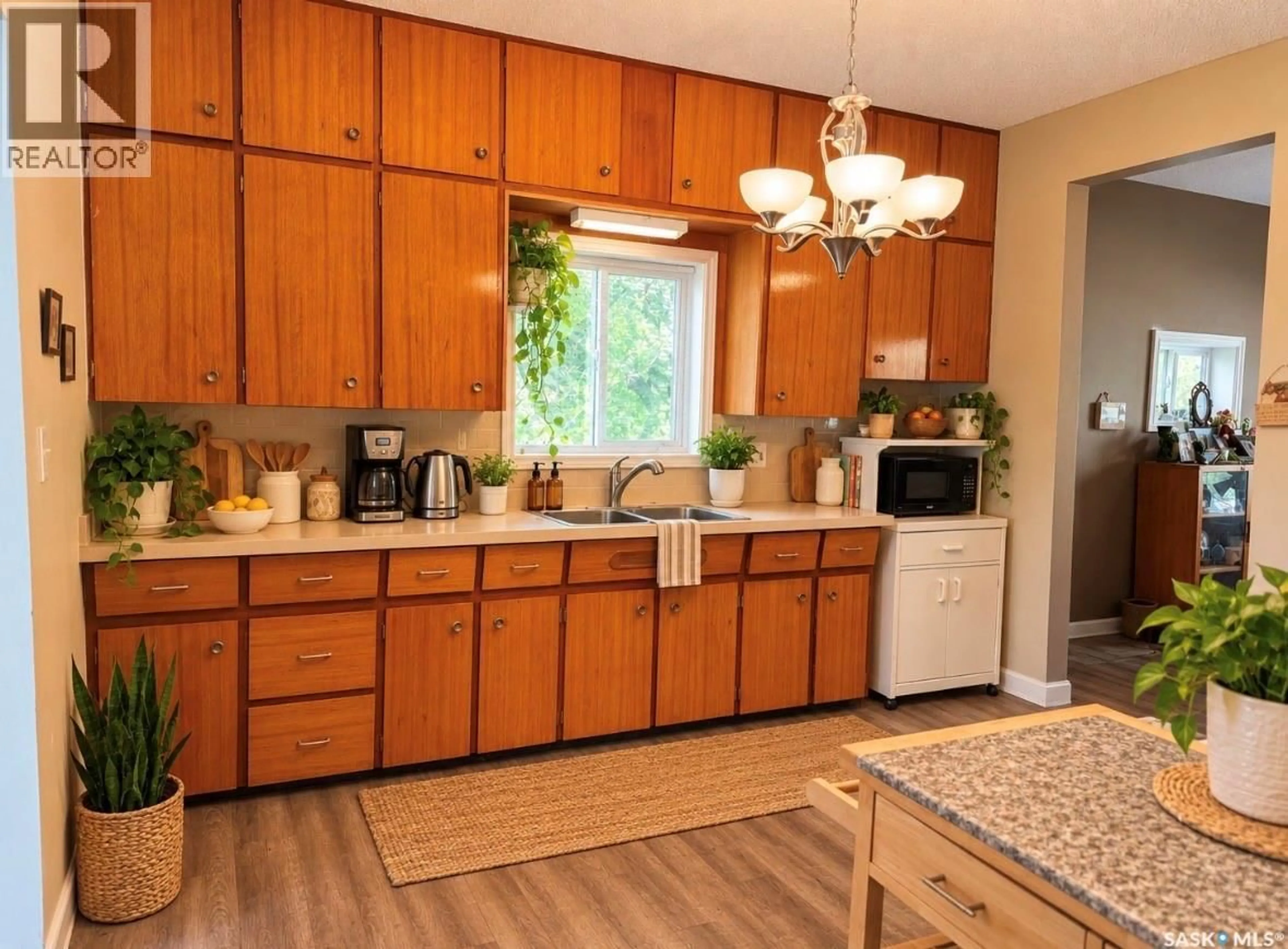 Standard kitchen, wood/laminate floor for 406 SCOTT STREET, Muenster Saskatchewan S0K2Y0
