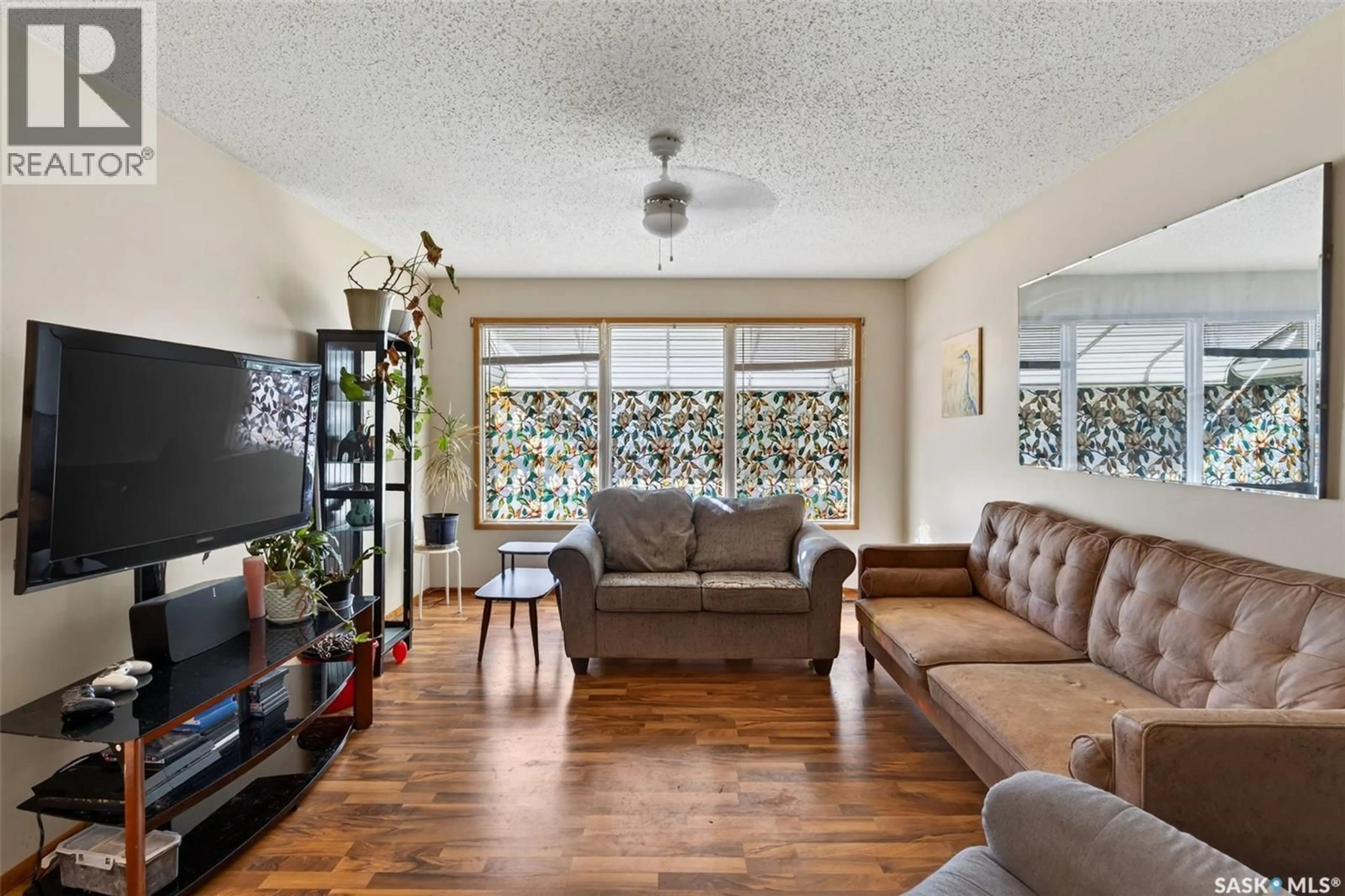 Living room with furniture, unknown for 114 SCOTIA DRIVE, Melfort Saskatchewan S0E1A0