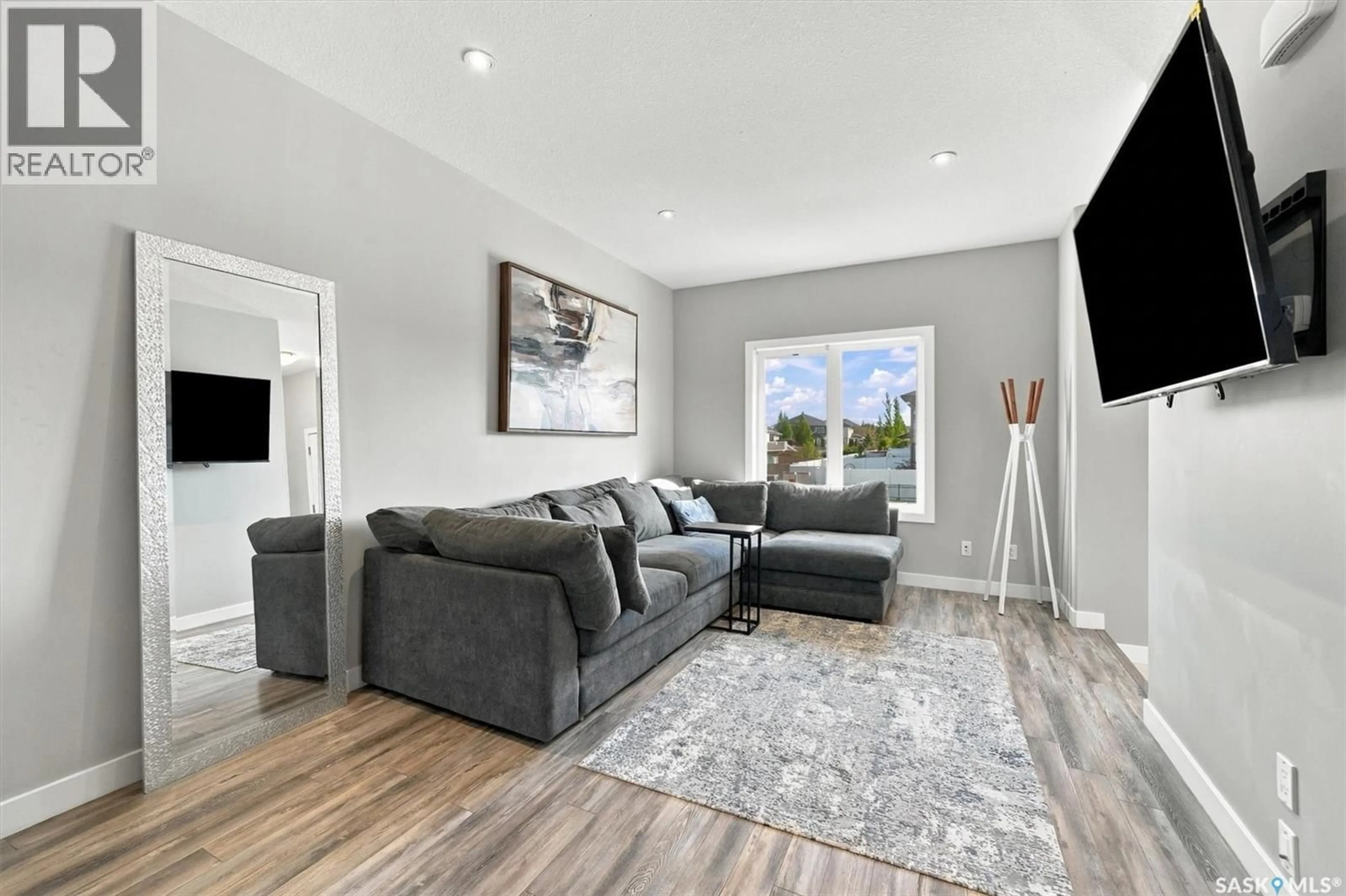Living room with furniture, unknown for 1014 EVERGREEN BOULEVARD, Saskatoon Saskatchewan S7W0V9