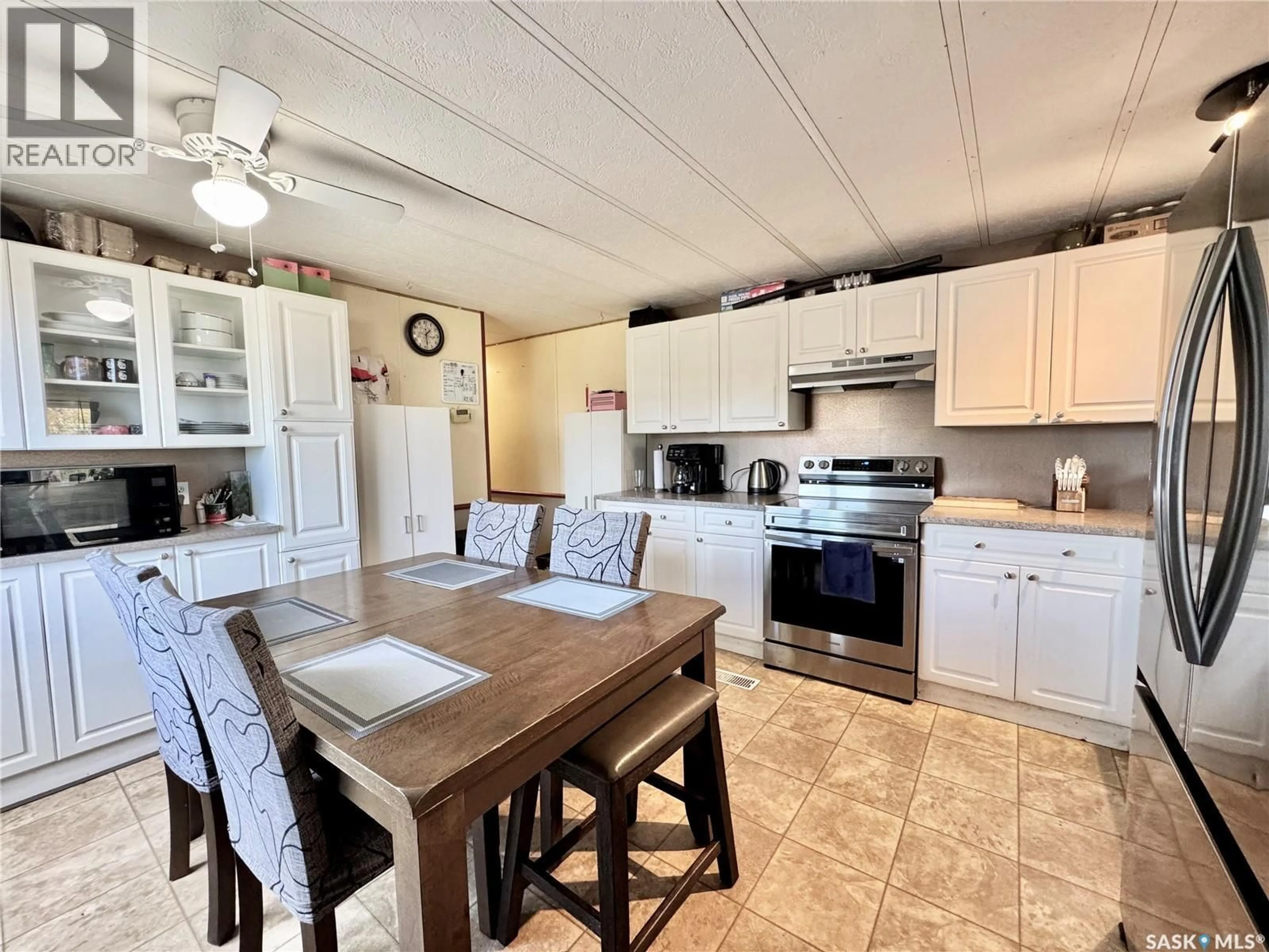 Open concept kitchen, unknown for 2 HWY 2 SOUTH ACREAGE, Prince Albert Rm No. 461 Saskatchewan S6V5P9