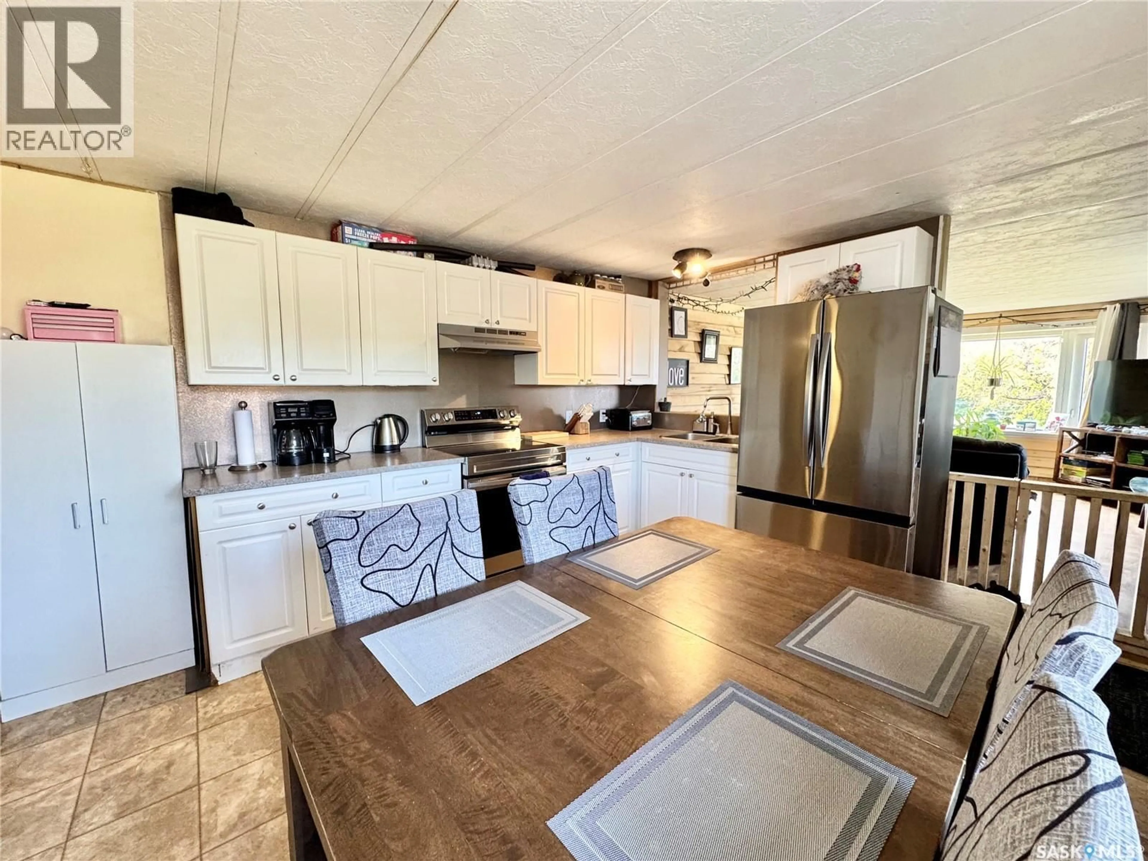 Open concept kitchen, unknown for 2 HWY 2 SOUTH ACREAGE, Prince Albert Rm No. 461 Saskatchewan S6V5P9