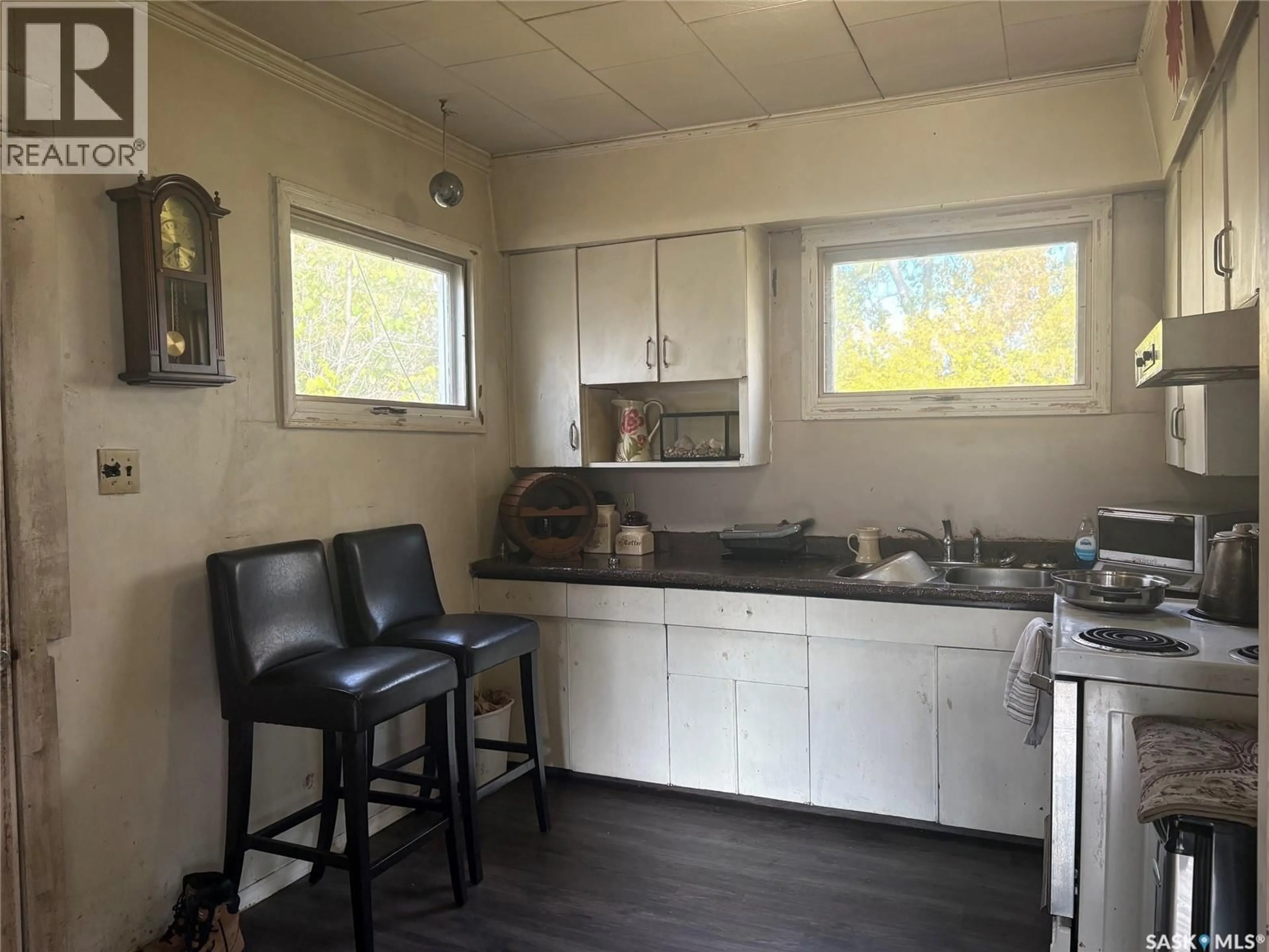 Standard kitchen, unknown for PADDOCKWOOD ACREAGE, Paddockwood Rm No. 520 Saskatchewan S0J1Z0