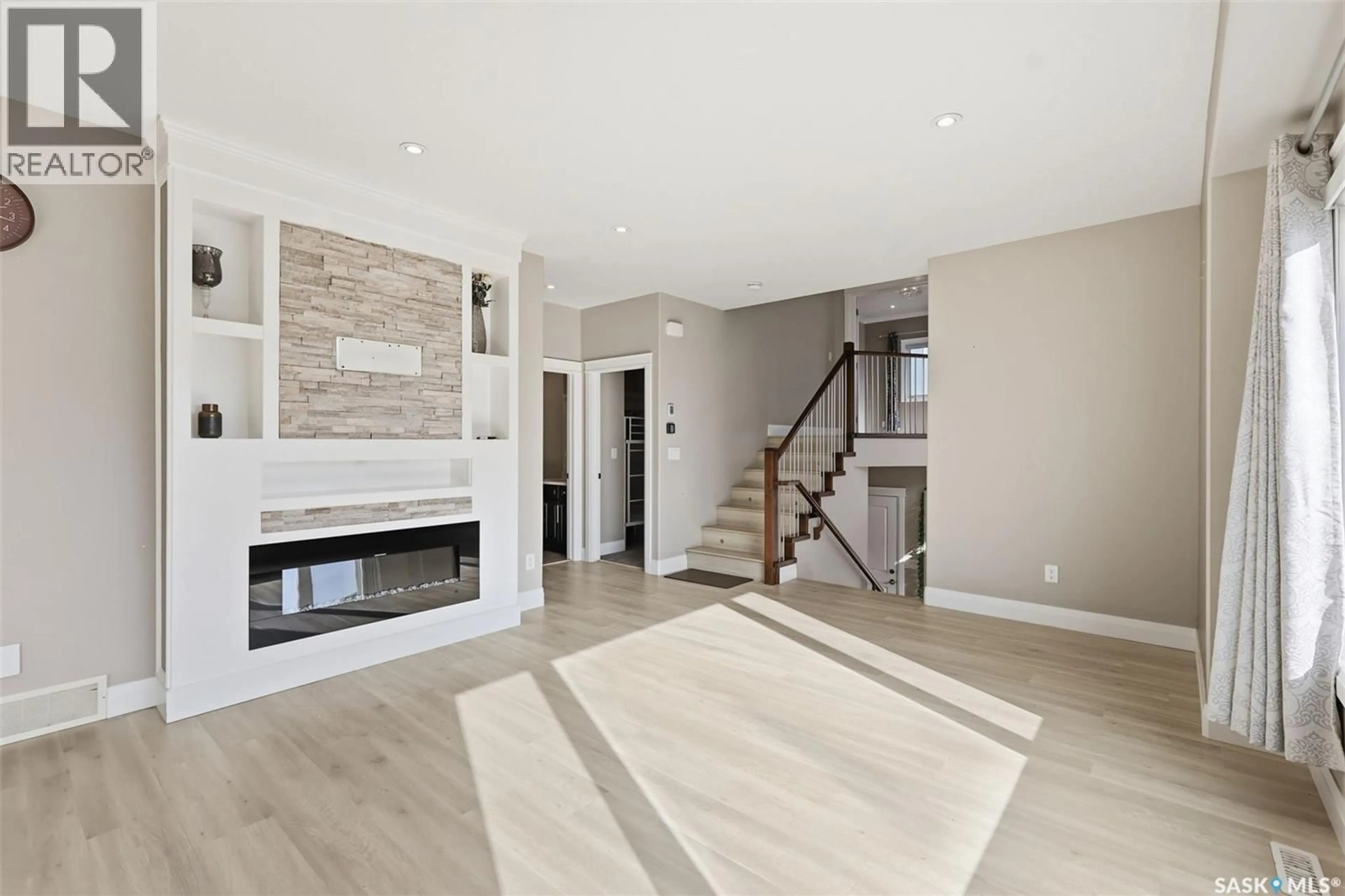 Unknown for 203 BURGESS BAY, Saskatoon Saskatchewan S7V0S3