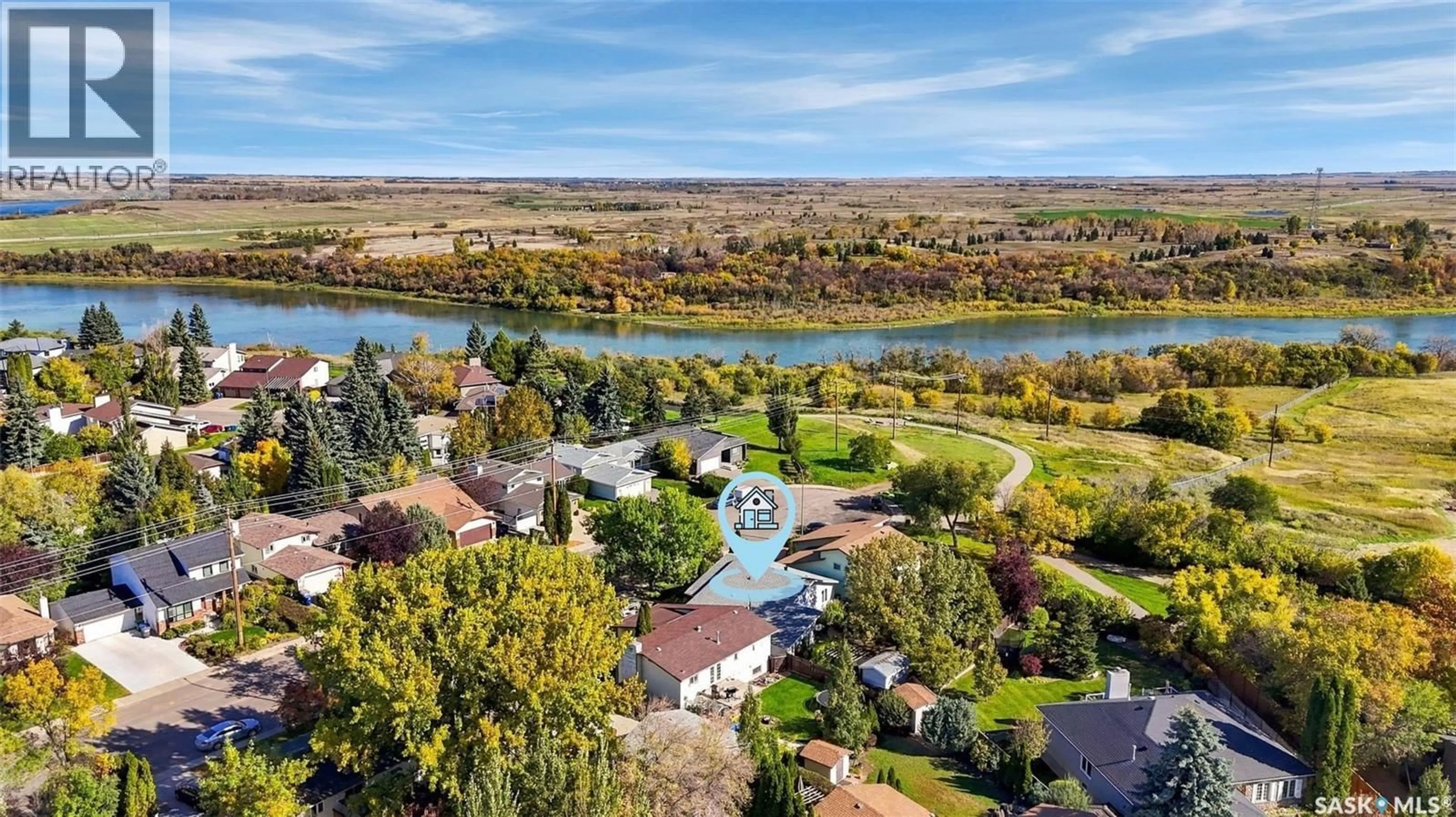 A pic from outside/outdoor area/front of a property/back of a property/a pic from drone, water/lake/river/ocean view for 567 ADILMAN DRIVE, Saskatoon Saskatchewan S7K6E8