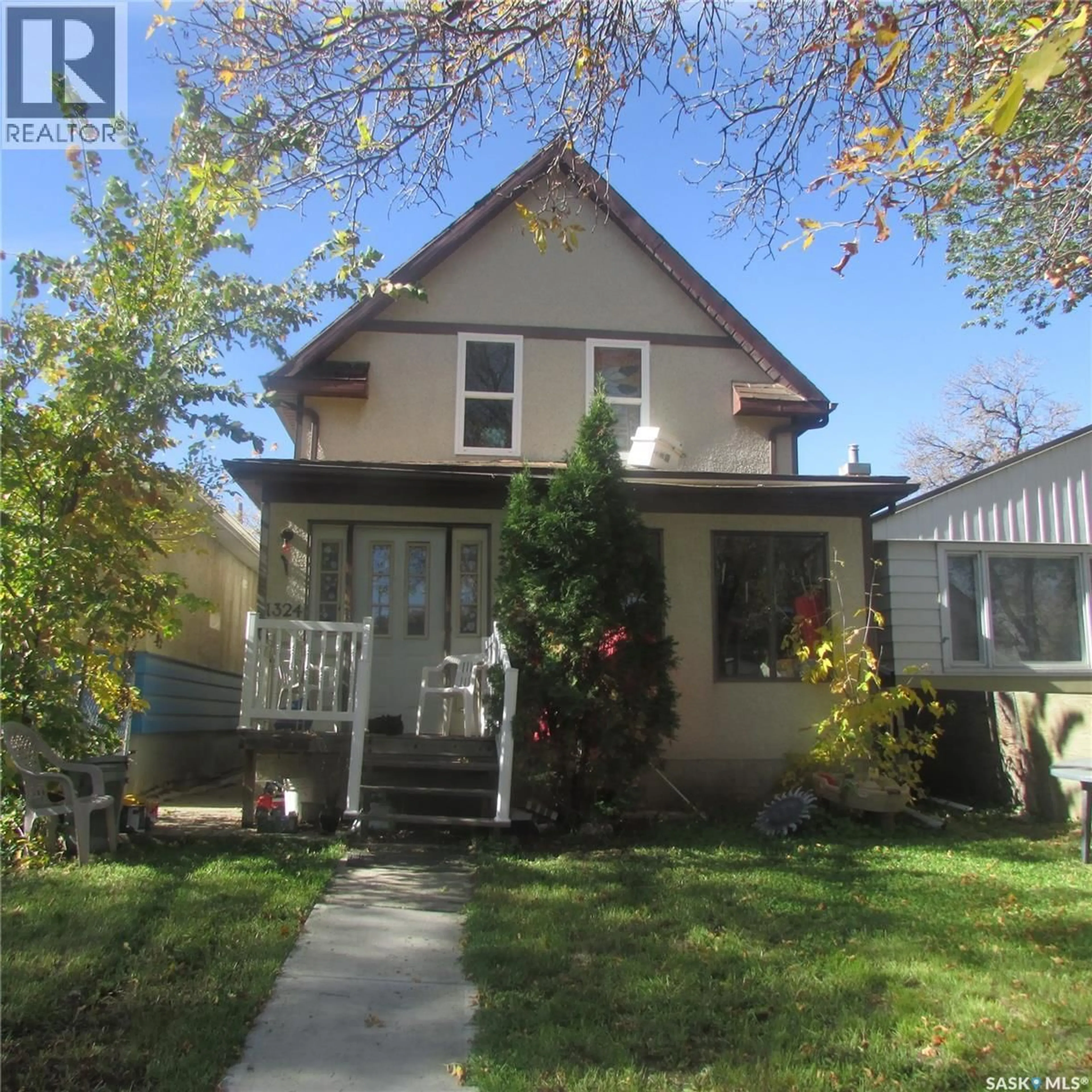 Home with vinyl exterior material, street for 1324 MONTAGUE STREET, Regina Saskatchewan S4T3H9