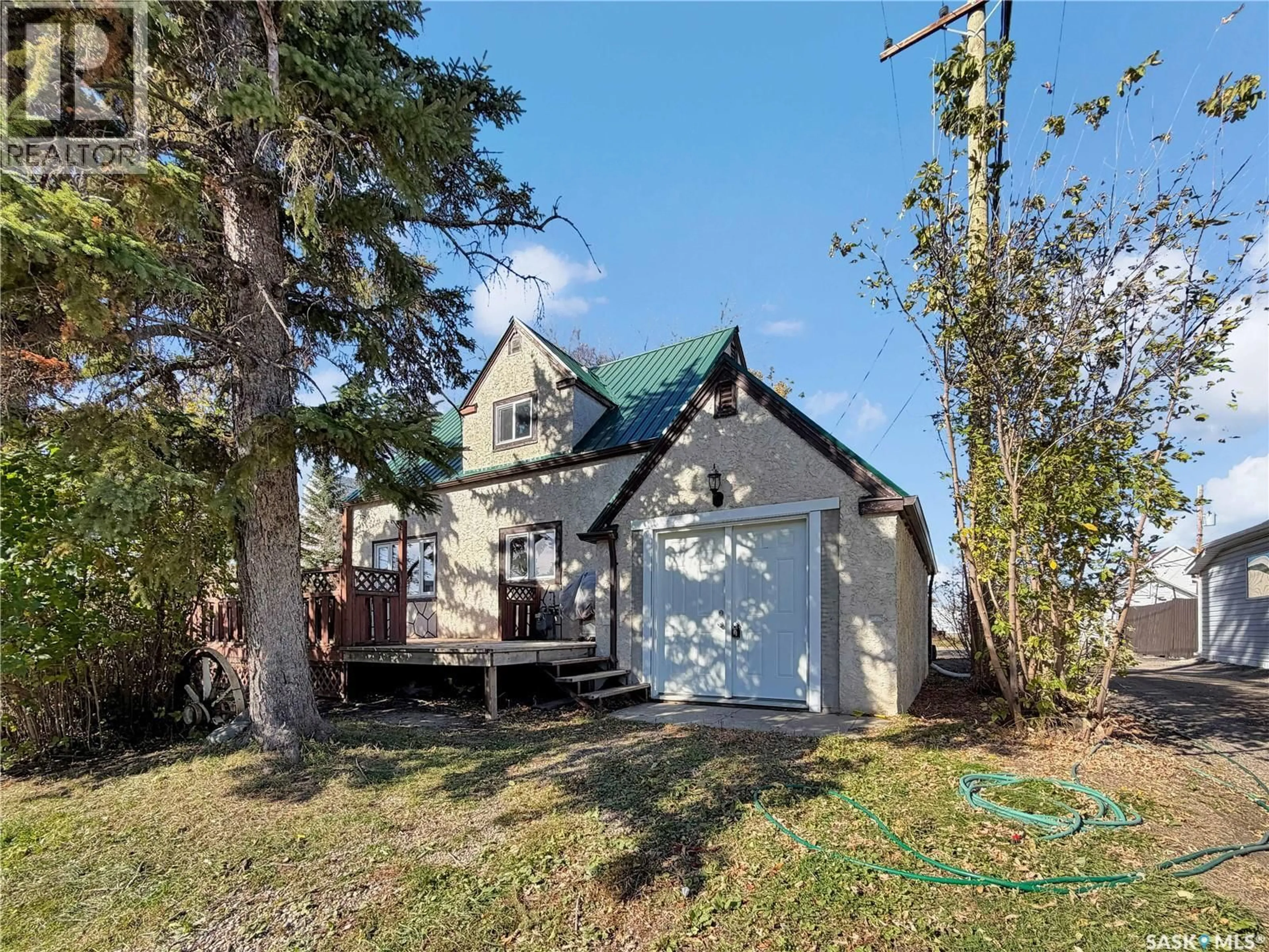 A pic from outside/outdoor area/front of a property/back of a property/a pic from drone, unknown for 98 GARRY STREET, Rocanville Saskatchewan S0A3L0
