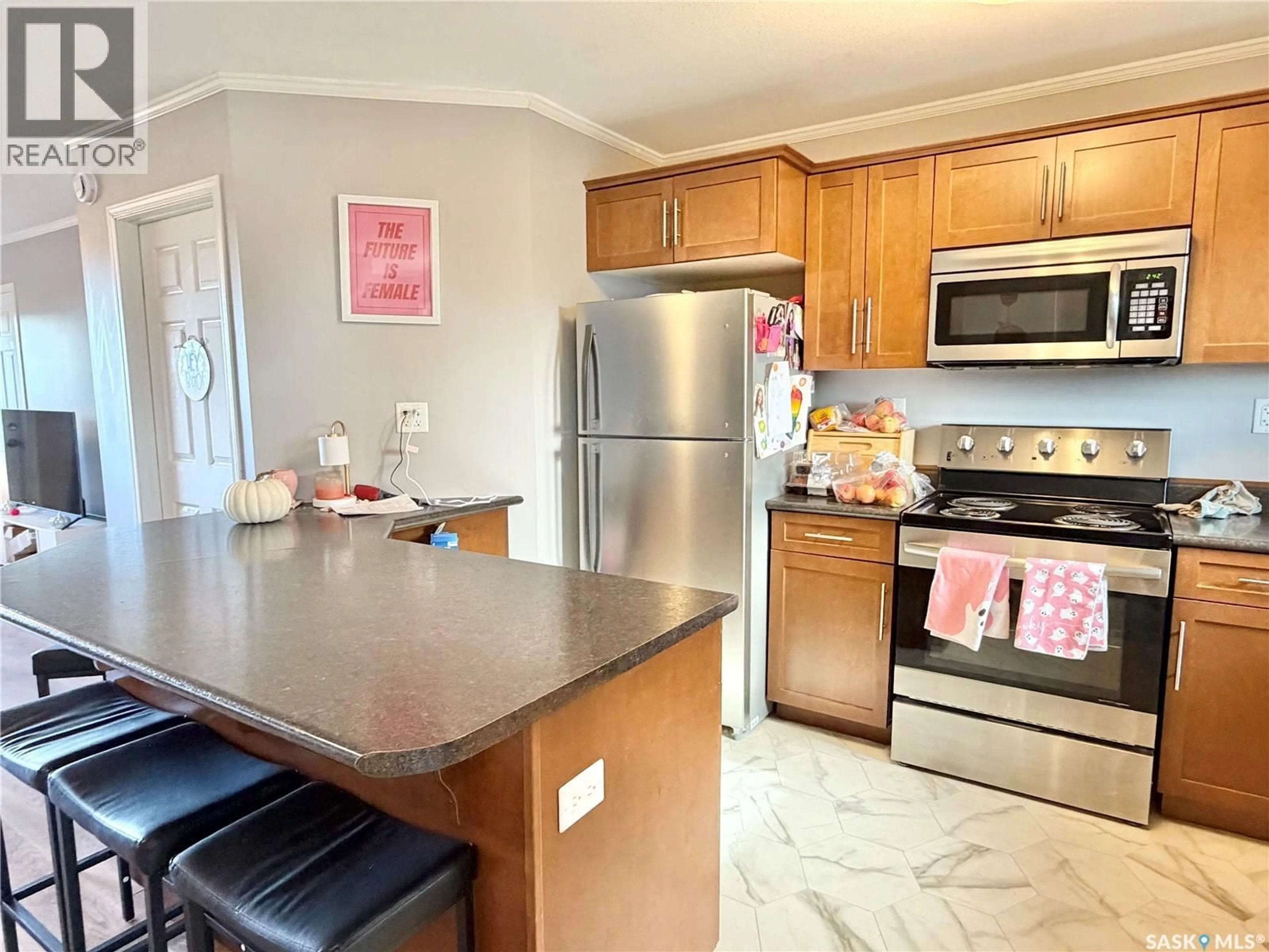Open concept kitchen, ceramic/tile floor for 510 - 1303 RICHARDSON ROAD, Saskatoon Saskatchewan S7R0L1