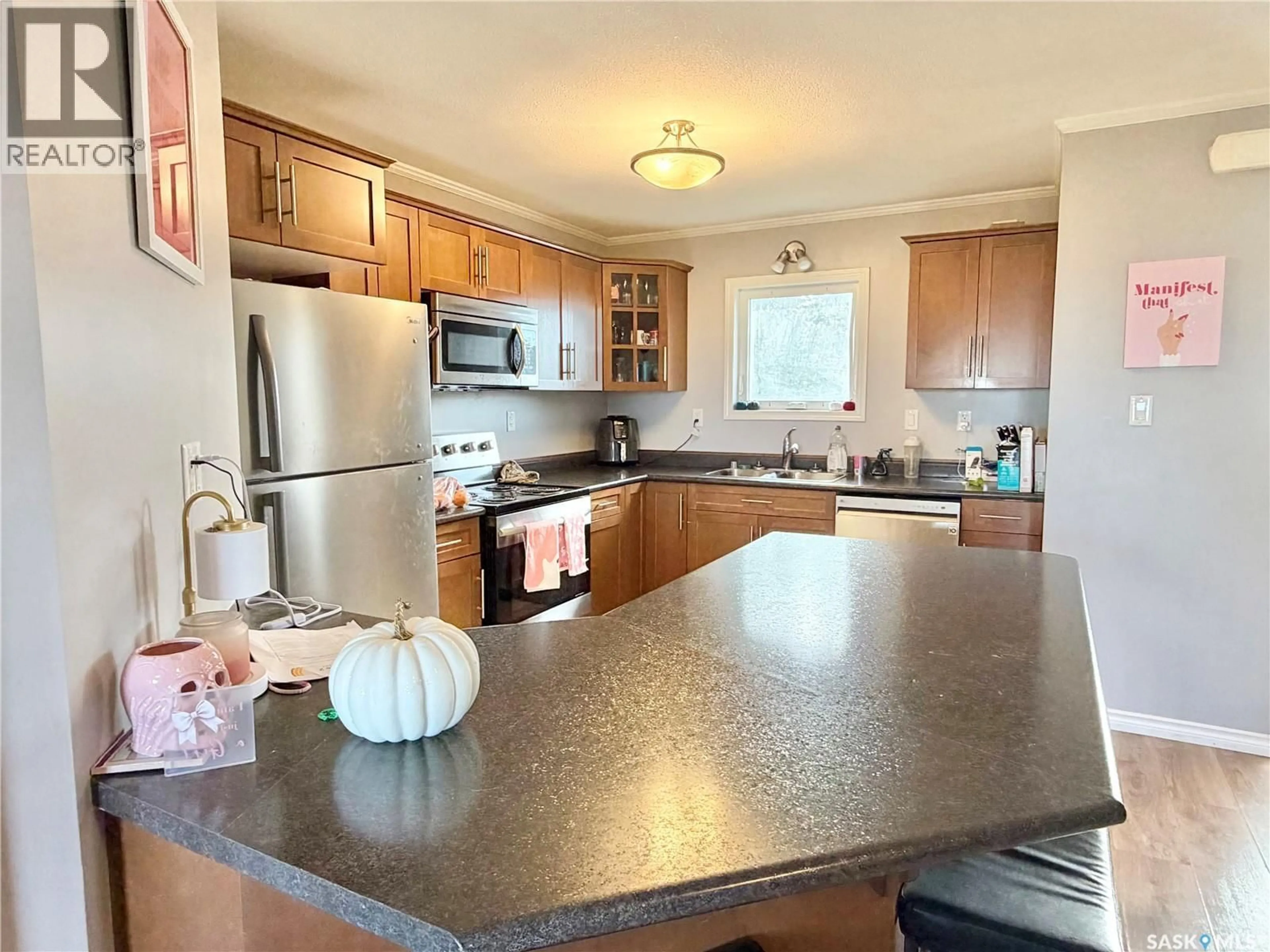 Open concept kitchen, unknown for 510 - 1303 RICHARDSON ROAD, Saskatoon Saskatchewan S7R0L1