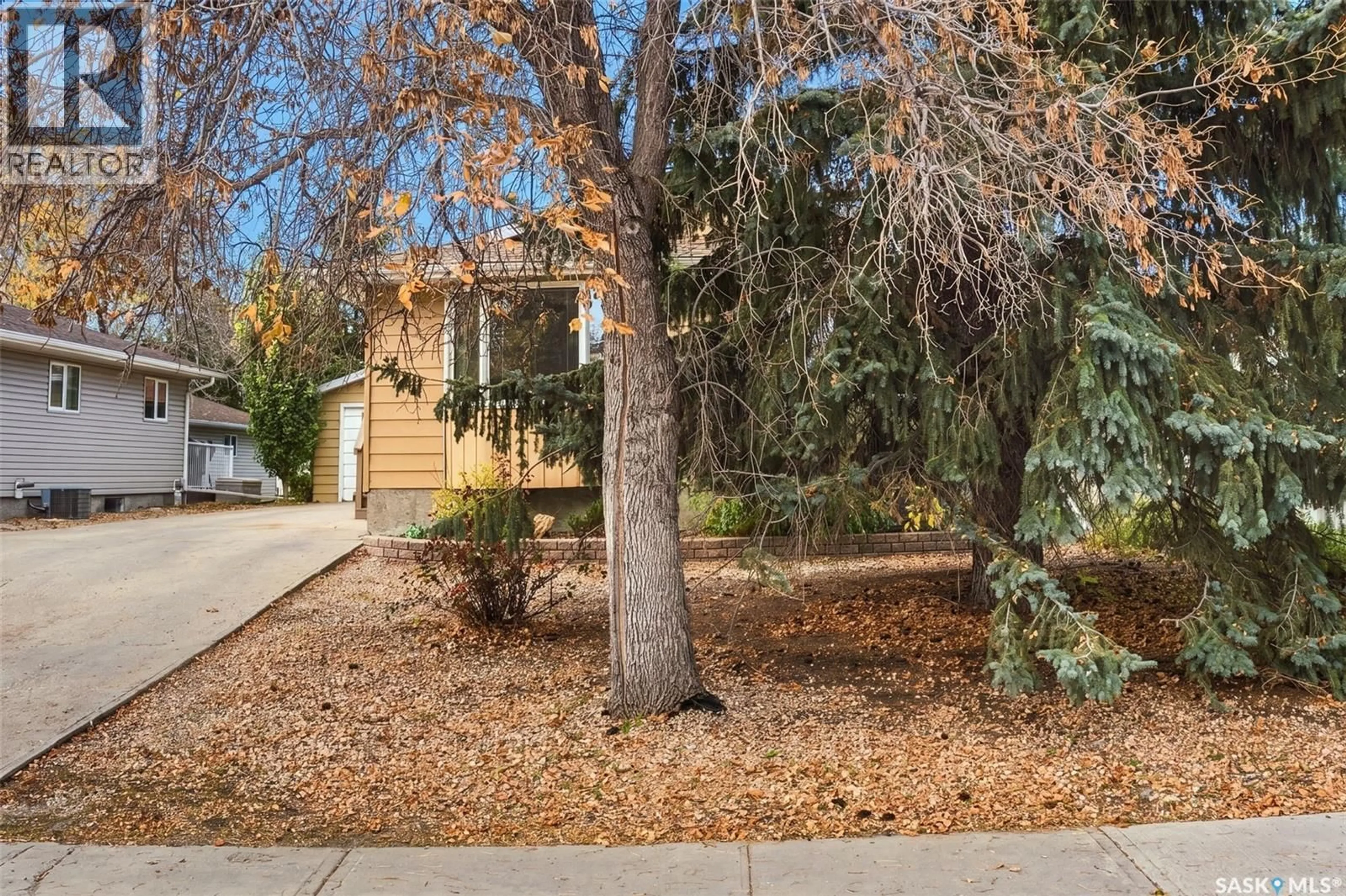 Unknown for 38 PETERSMEYER STREET, Regina Saskatchewan S4R7P7