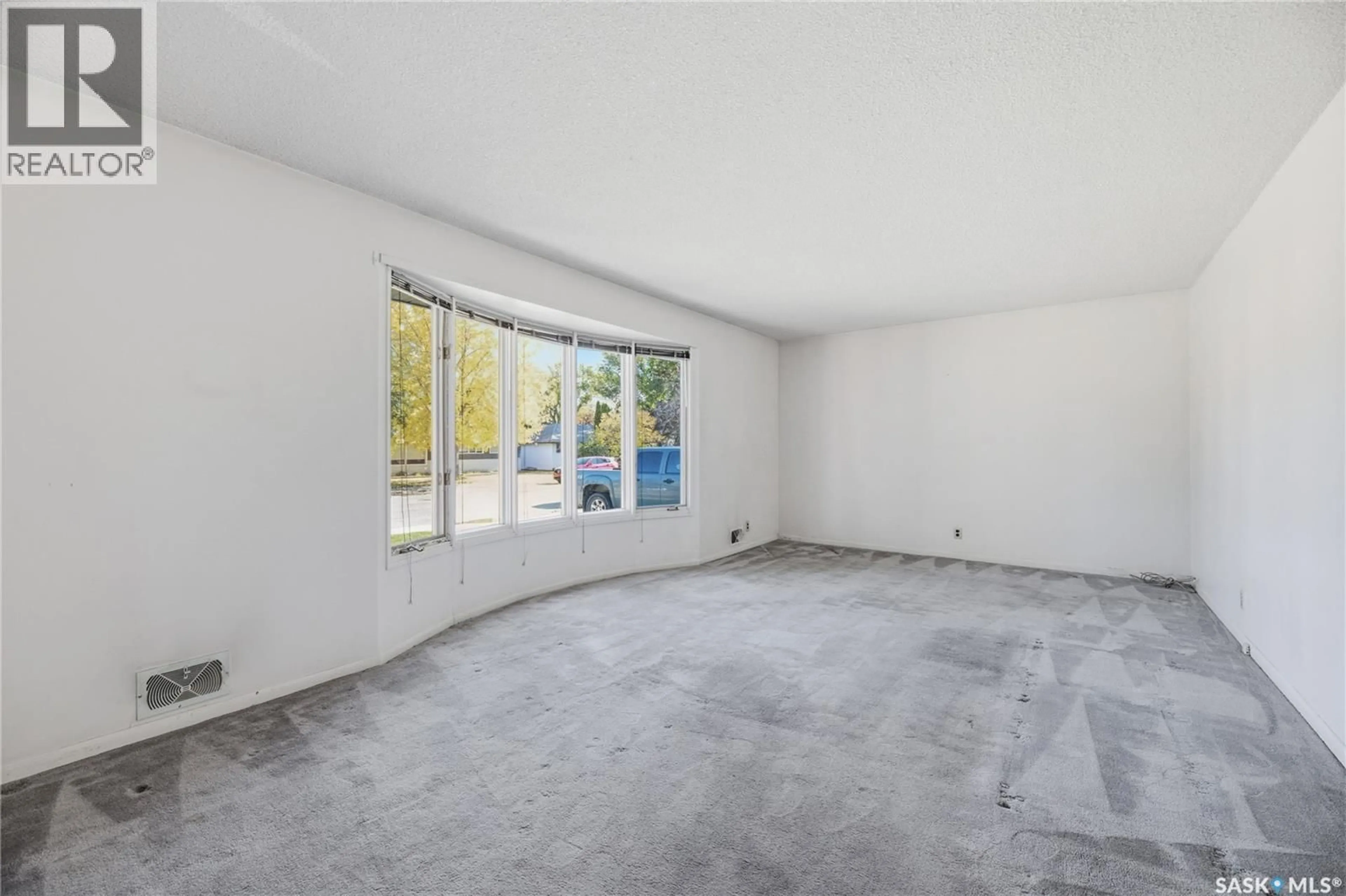 A pic of a room for 2522 WILLIAM AVENUE, Saskatoon Saskatchewan S7J1B3
