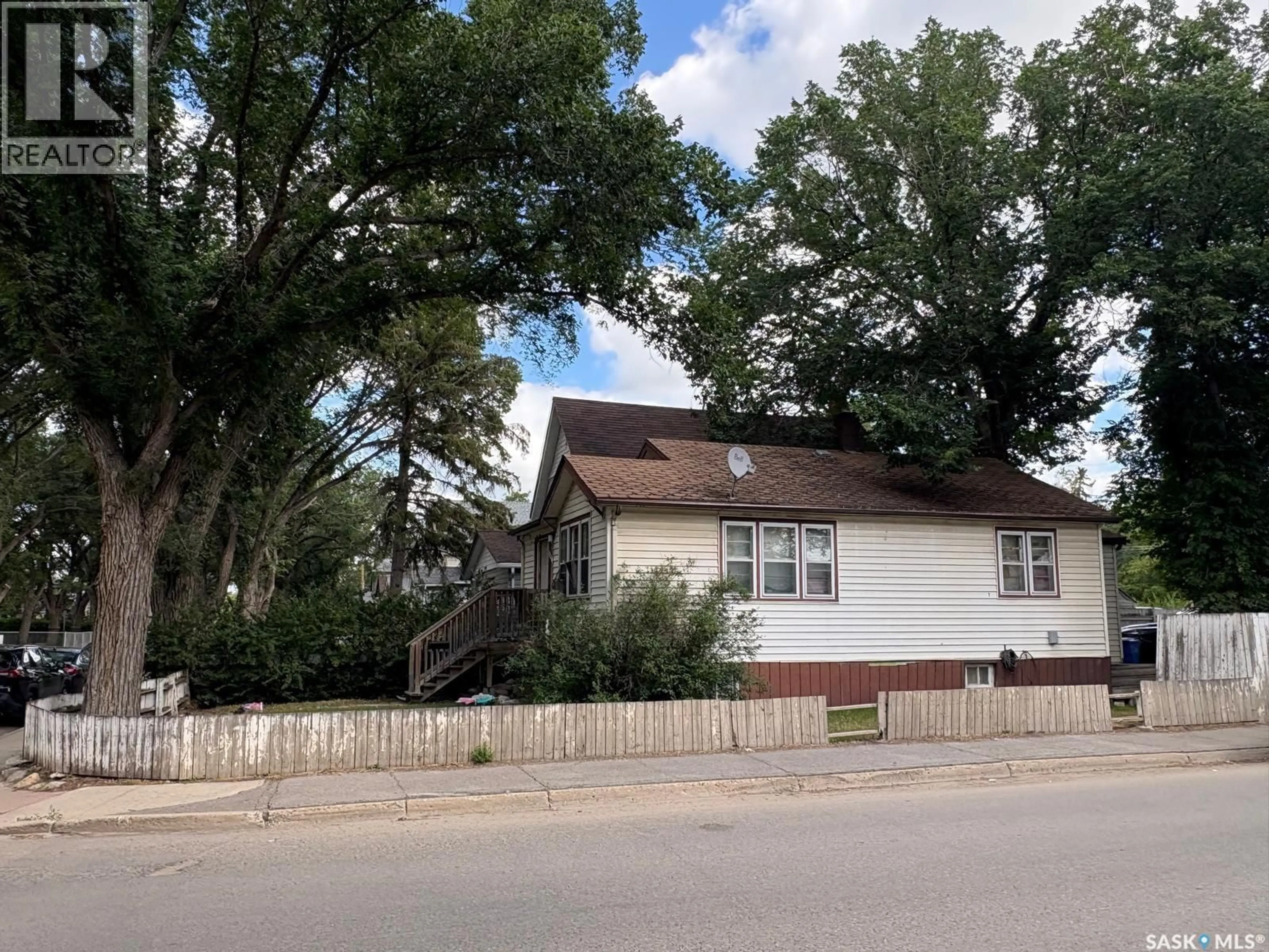 Unknown for 1579 ATHOL STREET, Regina Saskatchewan S4T3C9