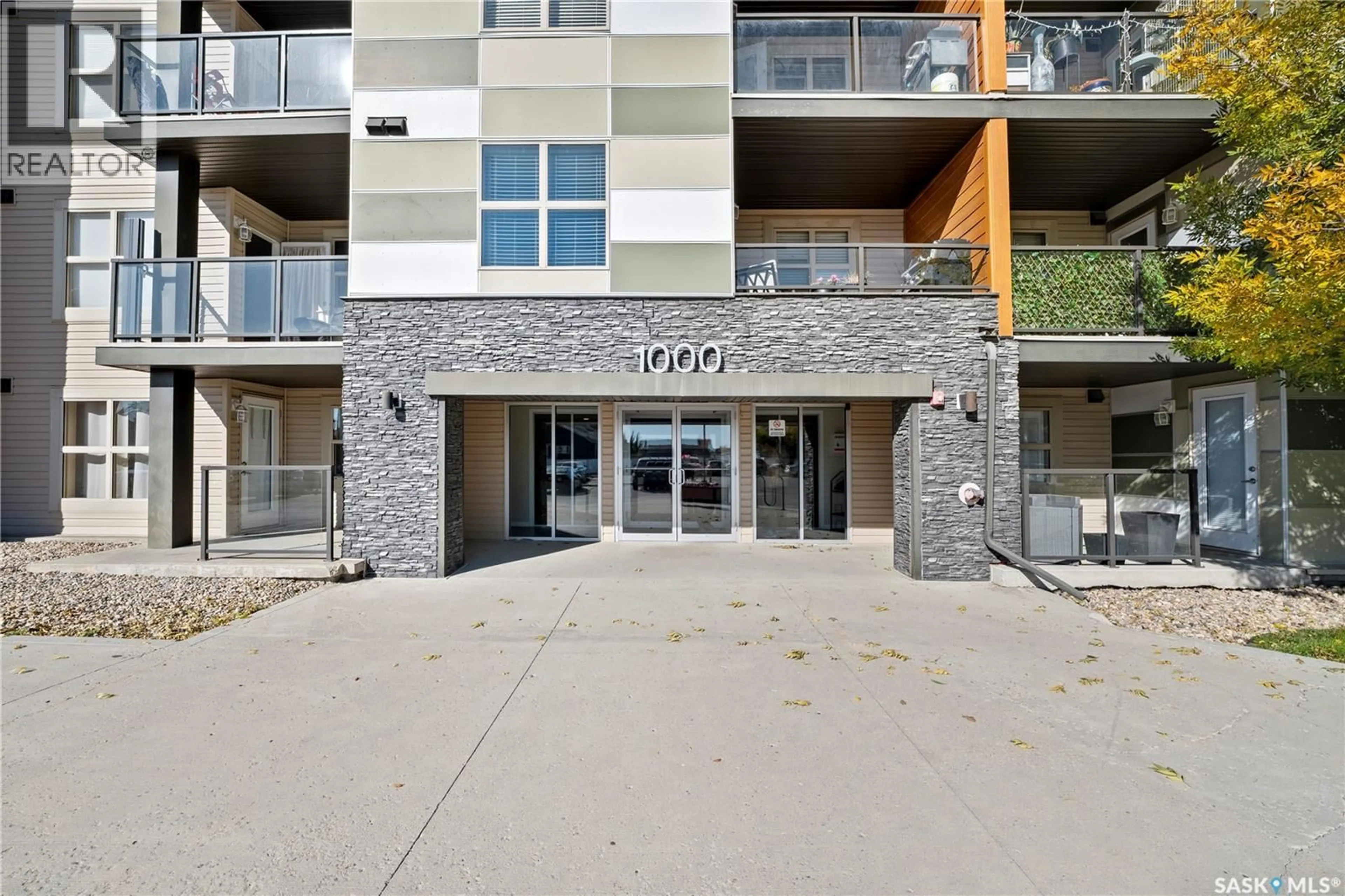 Indoor foyer for 5500 - 1203 MITCHINSON WAY, Regina Saskatchewan S4W0N9