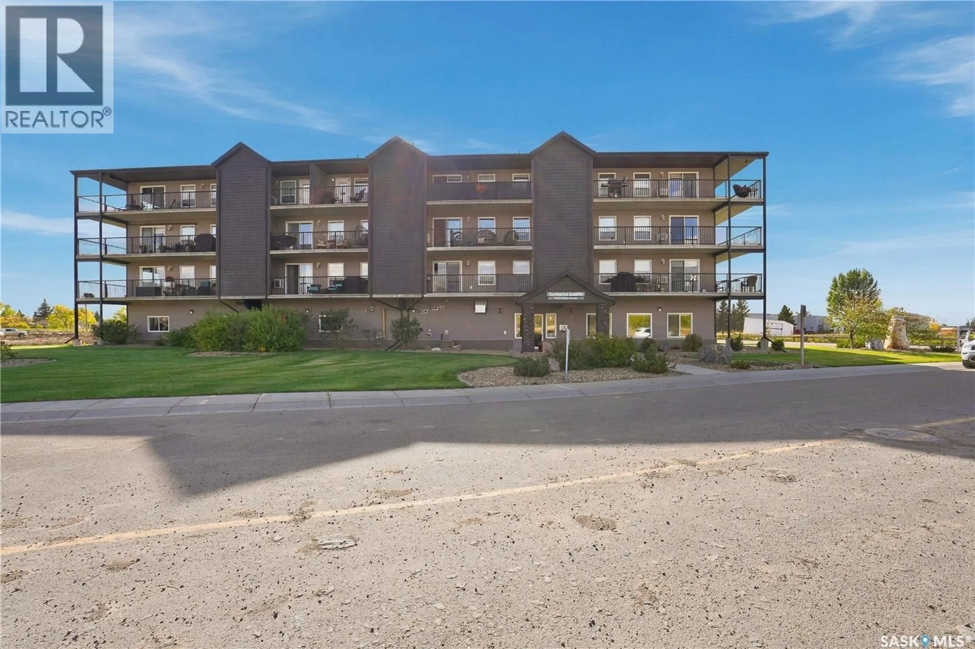 Patio, building for 203 - 2426 BUHLER AVENUE, North Battleford Saskatchewan S9A1R5