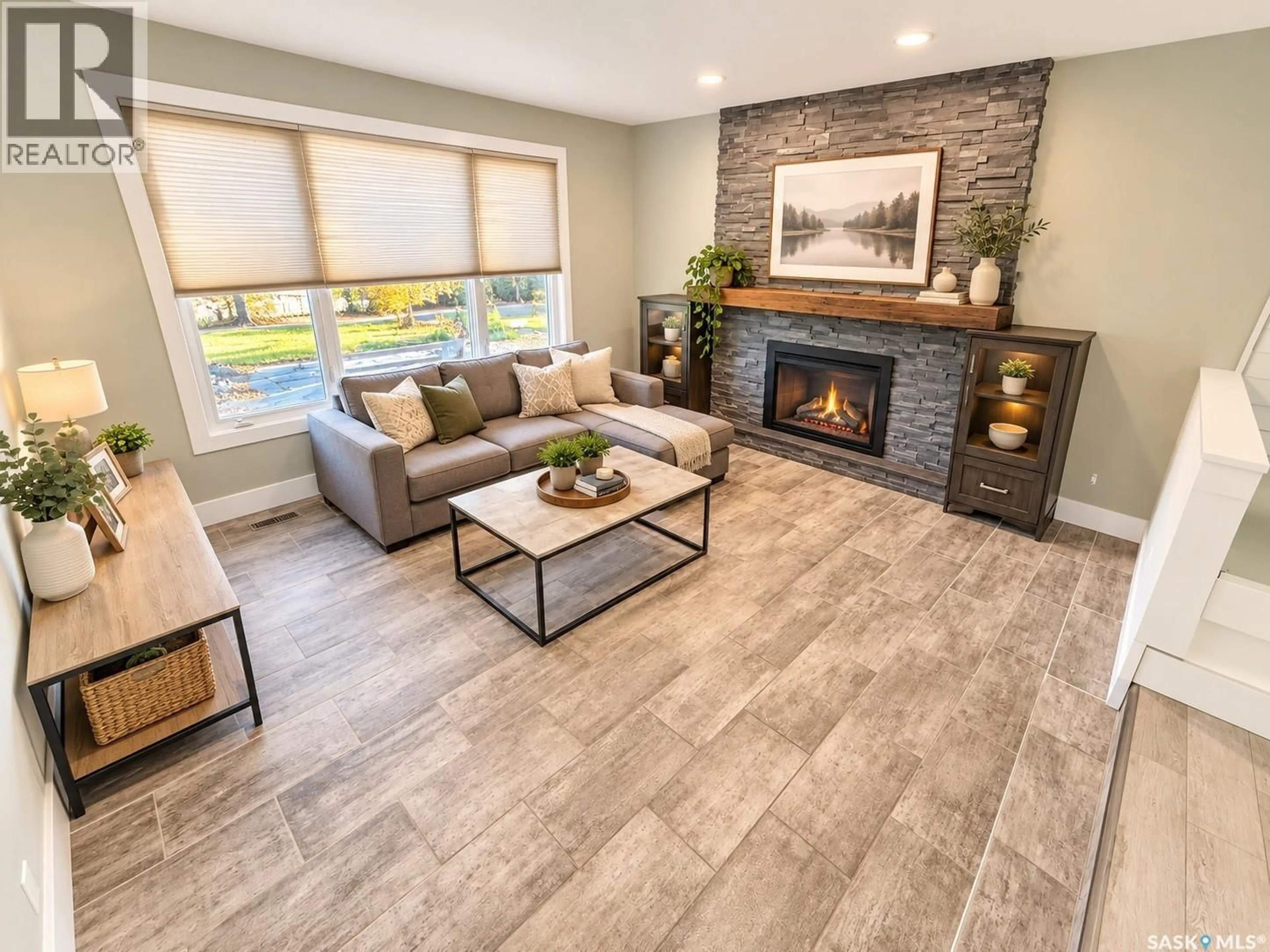Living room with furniture, unknown for 5810 SHERWOOD DRIVE, Regina Saskatchewan S4T6Y7