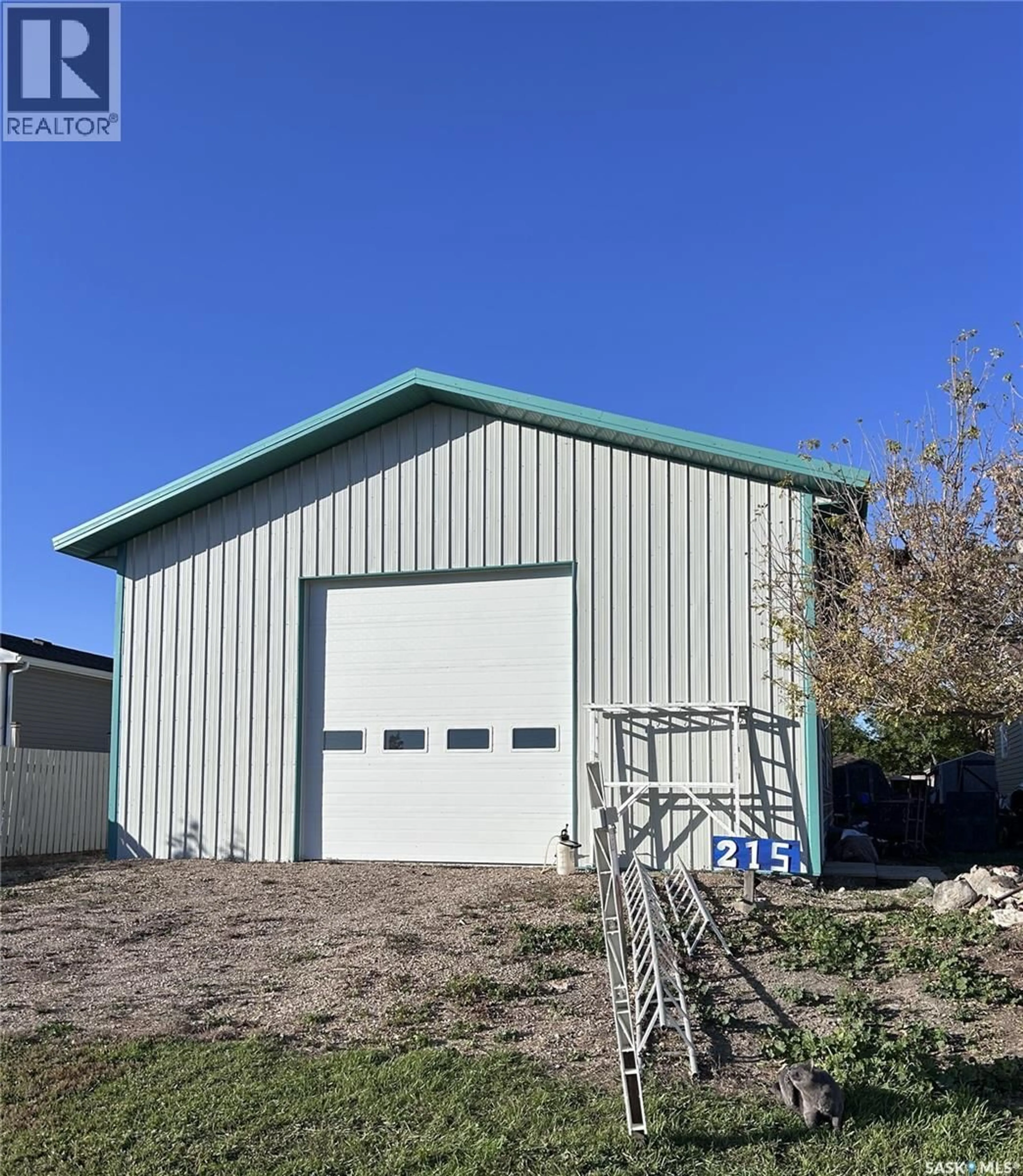 Shed for 207 1ST STREET, North Portal Saskatchewan S0C1W0