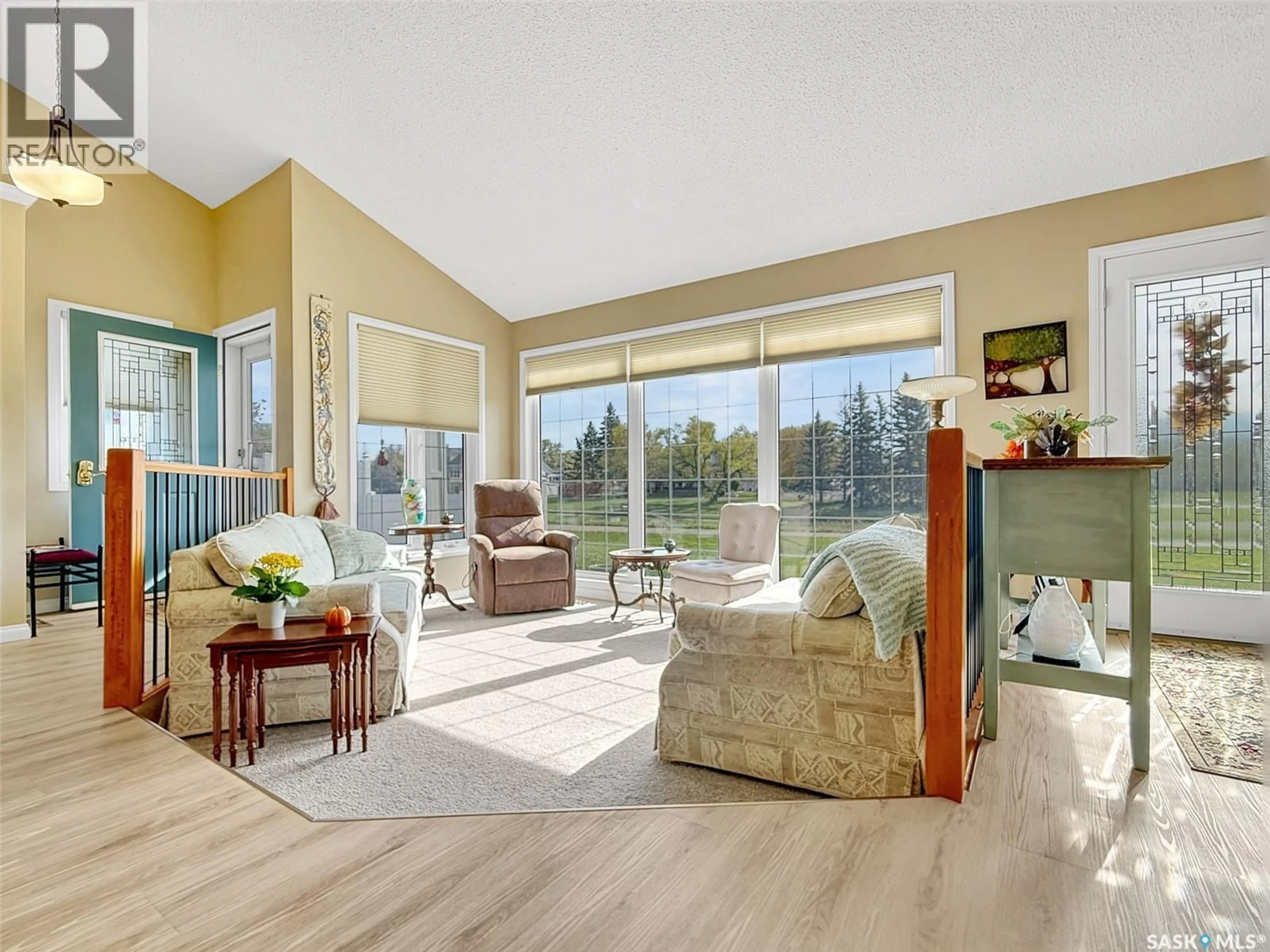 Living room with furniture, unknown for B - 558 8TH AVENUE, Swift Current Saskatchewan S9H2R1