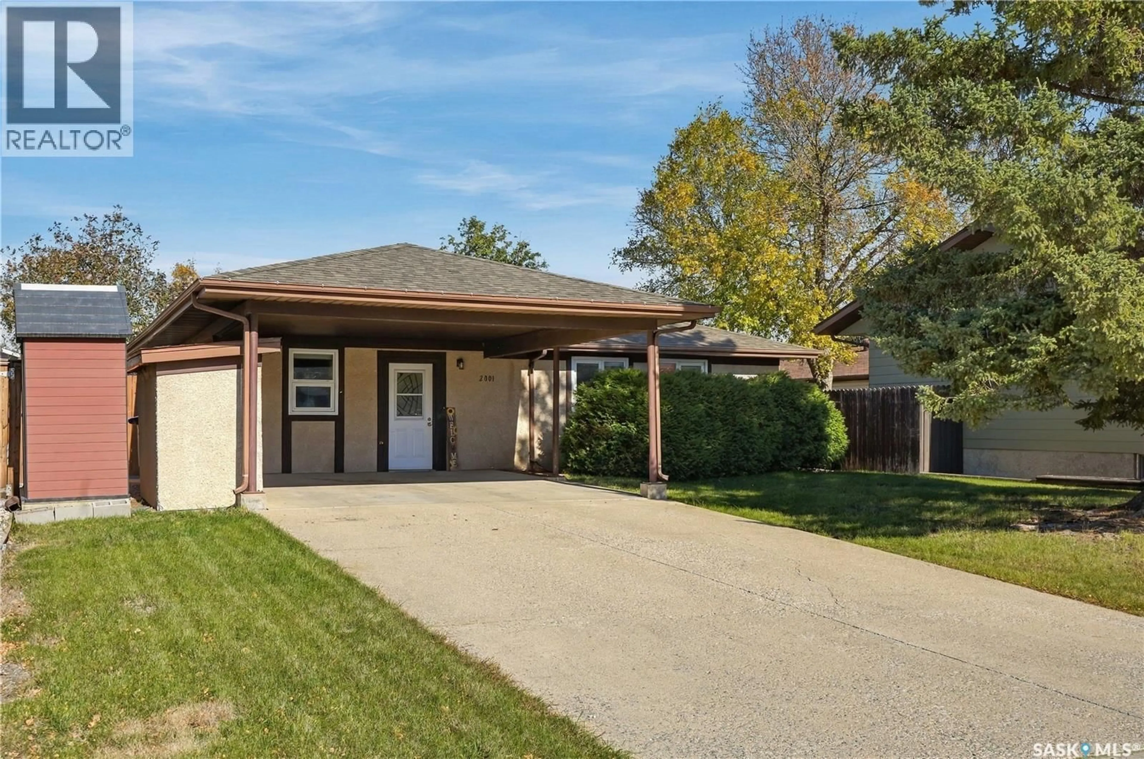 Home with brick exterior material, street for 2001 9TH AVENUE, Humboldt Saskatchewan S0K2A0