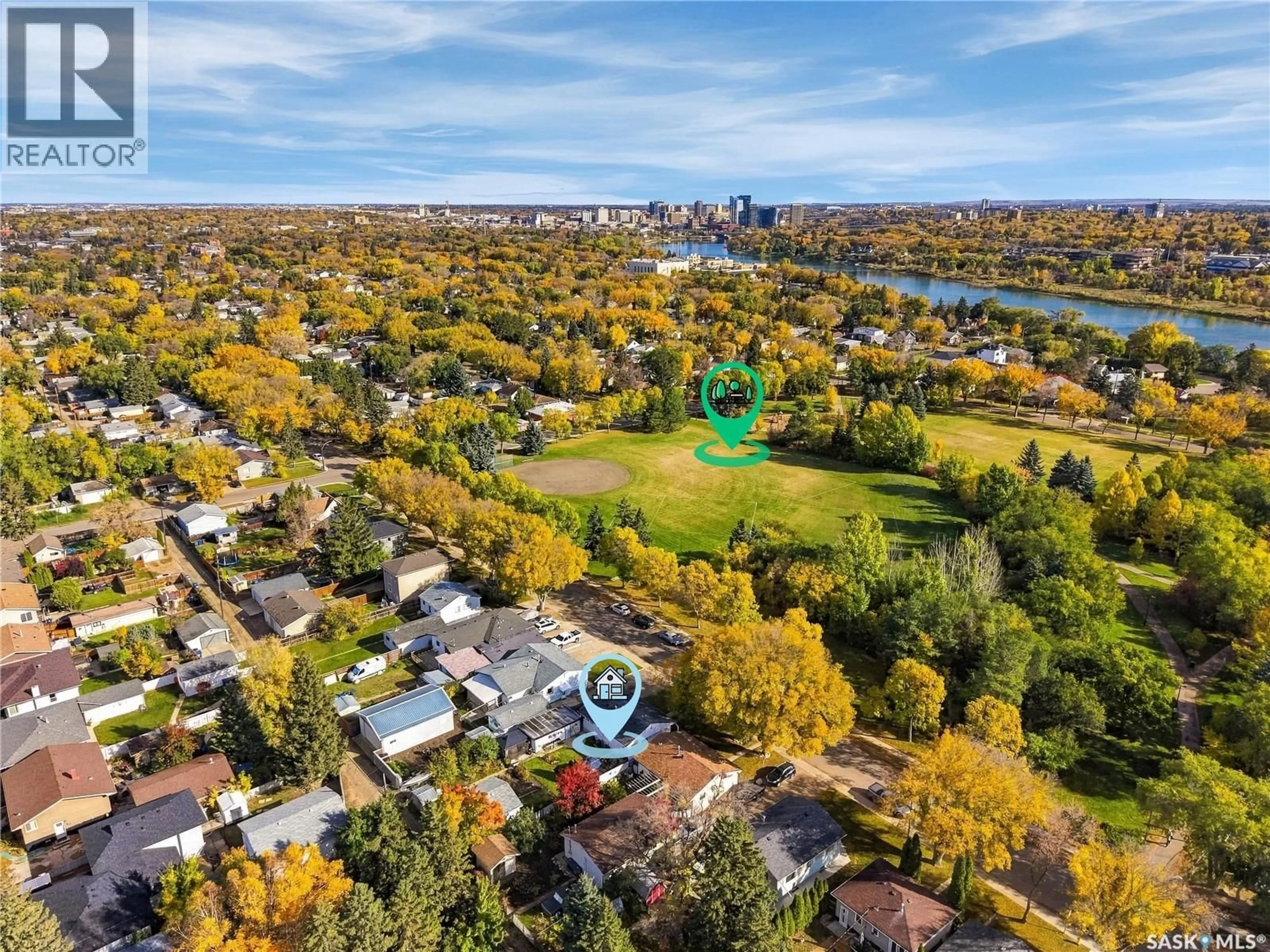 A pic from outside/outdoor area/front of a property/back of a property/a pic from drone, water/lake/river/ocean view for 1333 M AVENUE, Saskatoon Saskatchewan S7M2R4