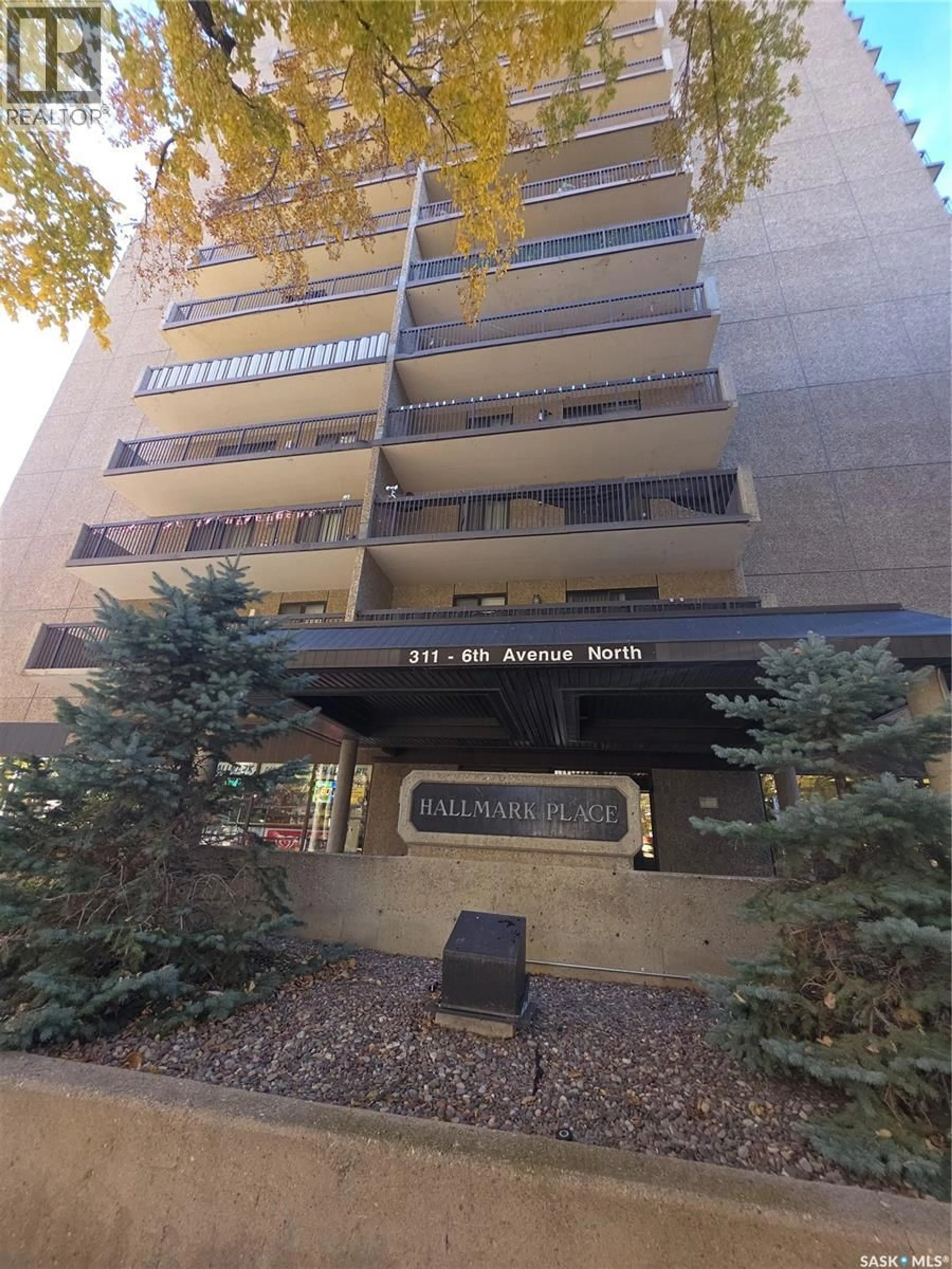 Indoor foyer for 601 311 6TH AVENUE, Saskatoon Saskatchewan S7K7A9