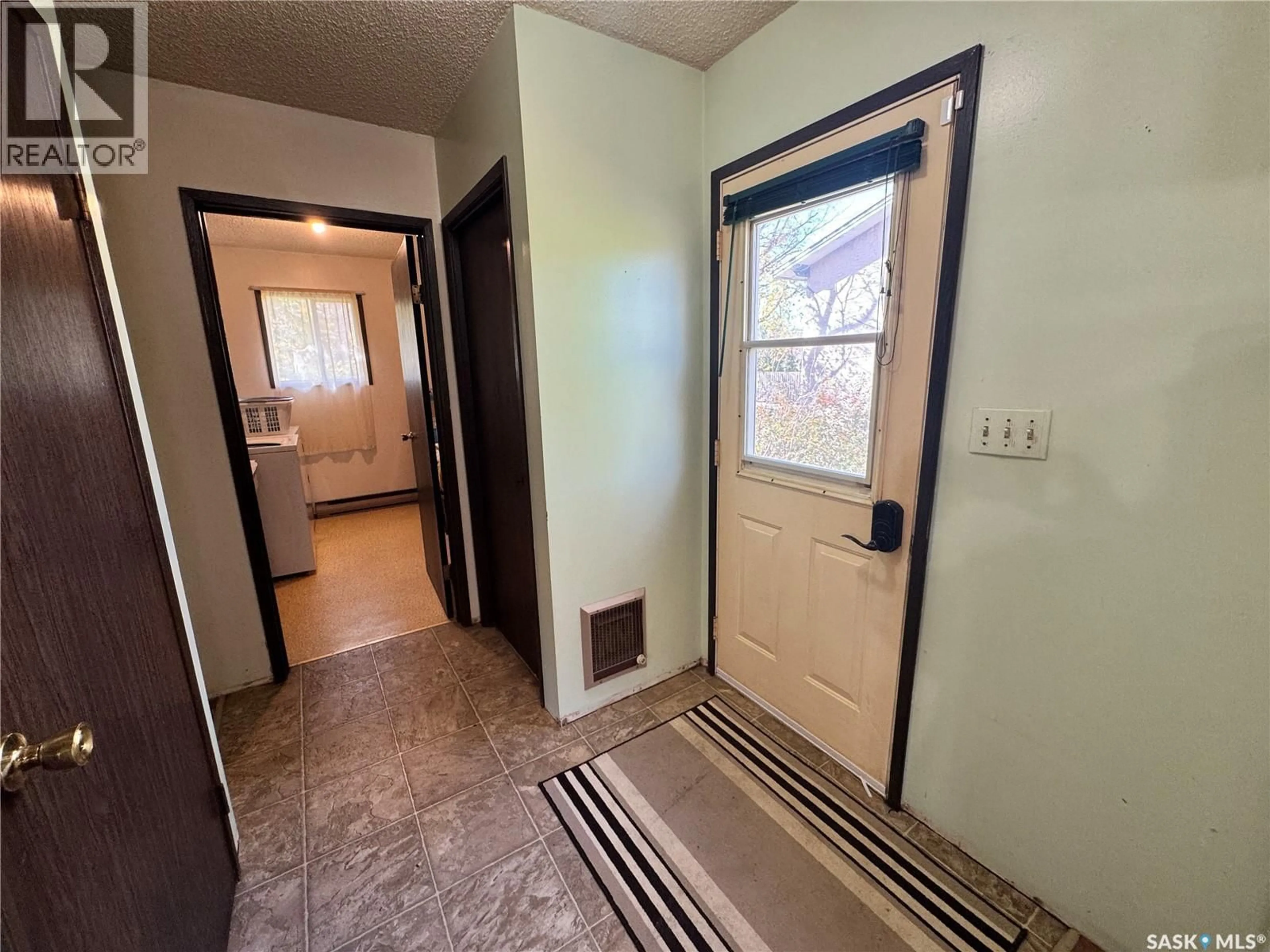 Unknown for 202 4TH AVENUE, Landis Saskatchewan S0K2K0